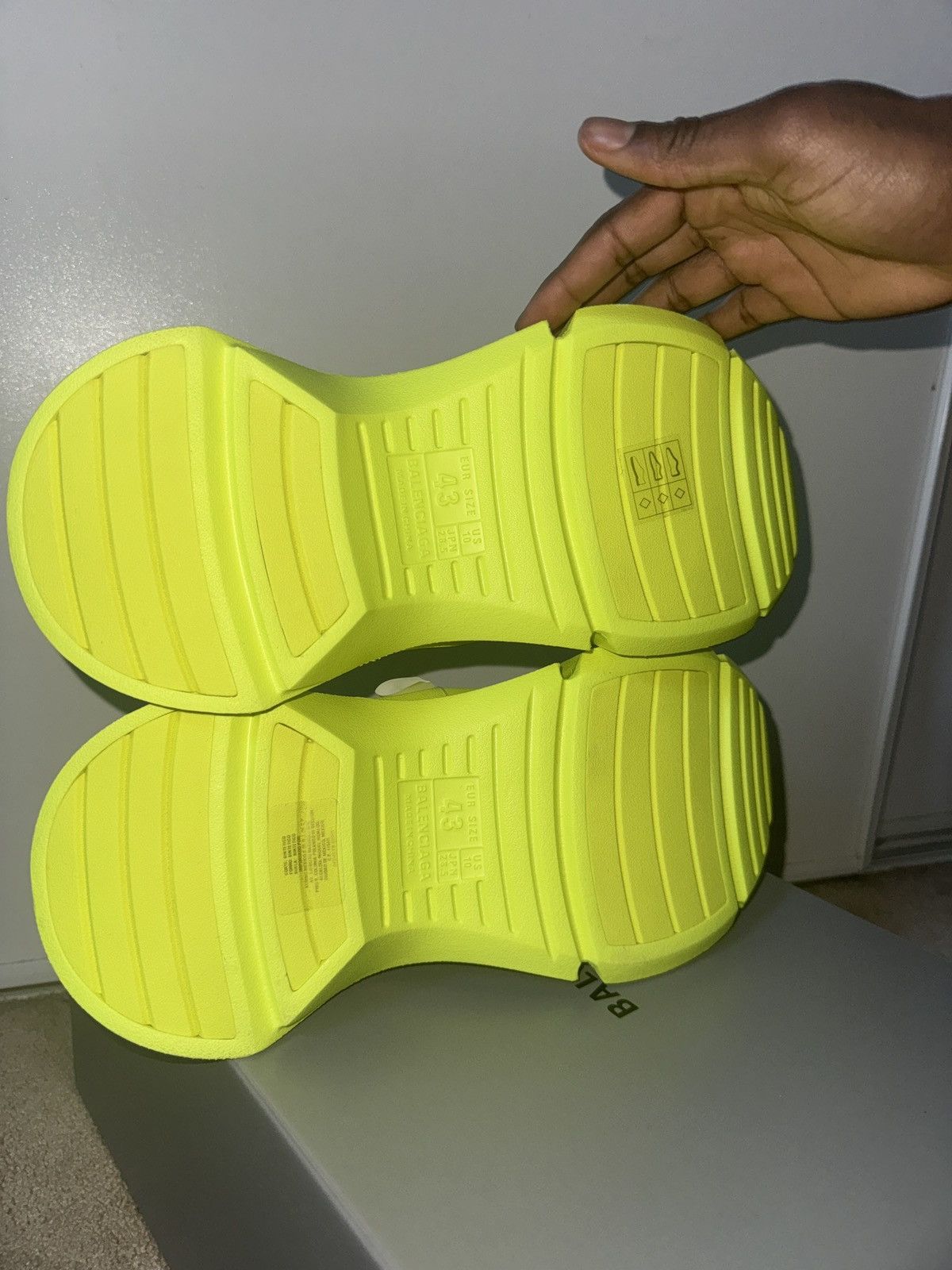 Balenciaga Balenciaga Mold Closed Slipper Size US 10 / EU 43 - 6 Thumbnail