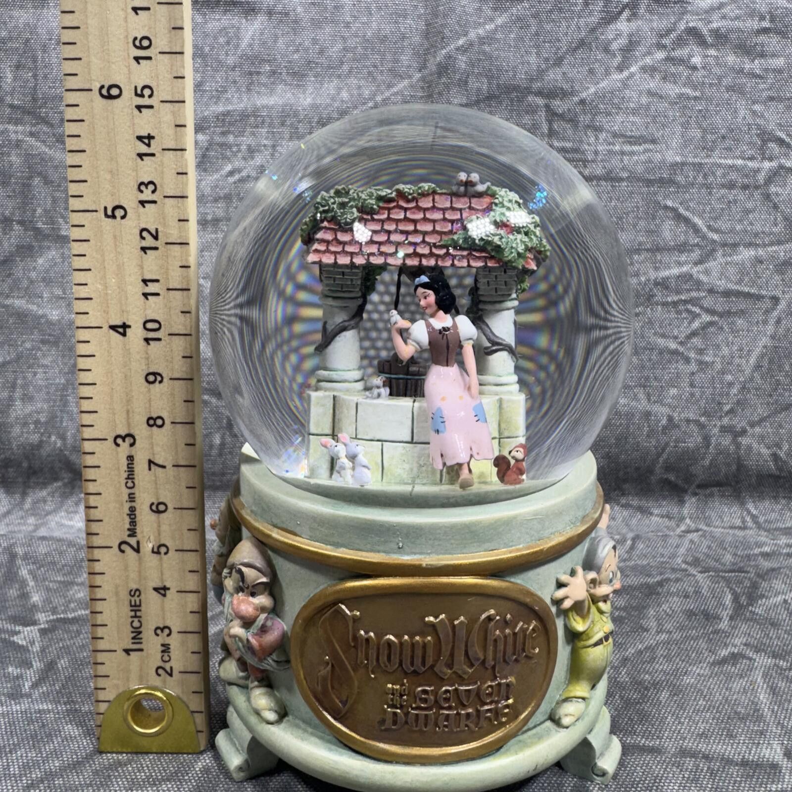 Disney Disney Snow Globe Snow White Wishing Well Size ONE SIZE - 2 Thumbnail