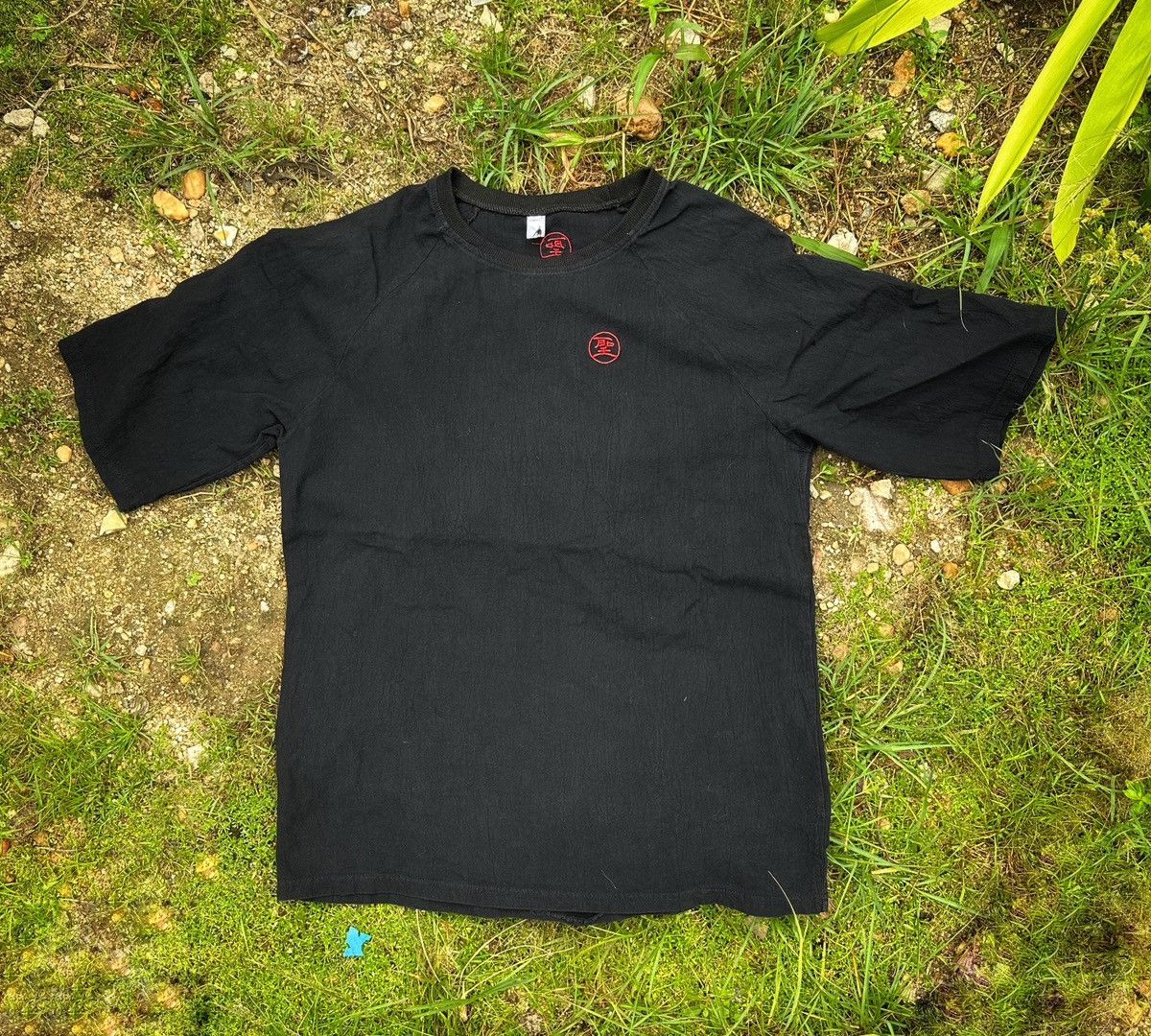 Japanese Brand Samurai embroidery tee Size US XXL / EU 58 / 5 - 3 Thumbnail