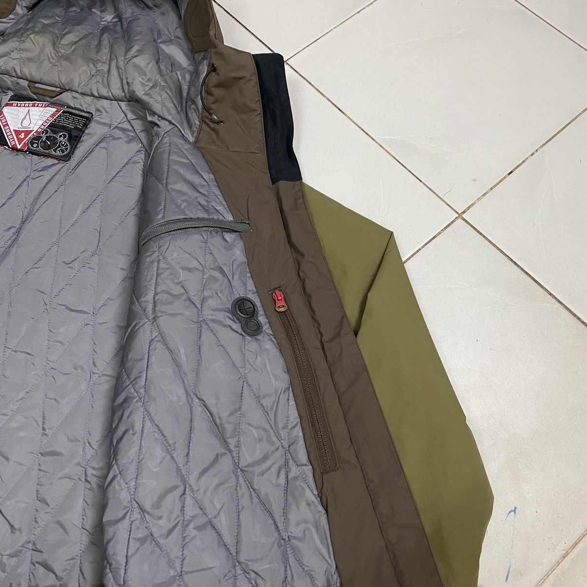 Oakley Vintage 2006 Oakley Hydro Fuel 4 Technical Jacket Size US M / EU 48-50 / 2 - 23 Thumbnail