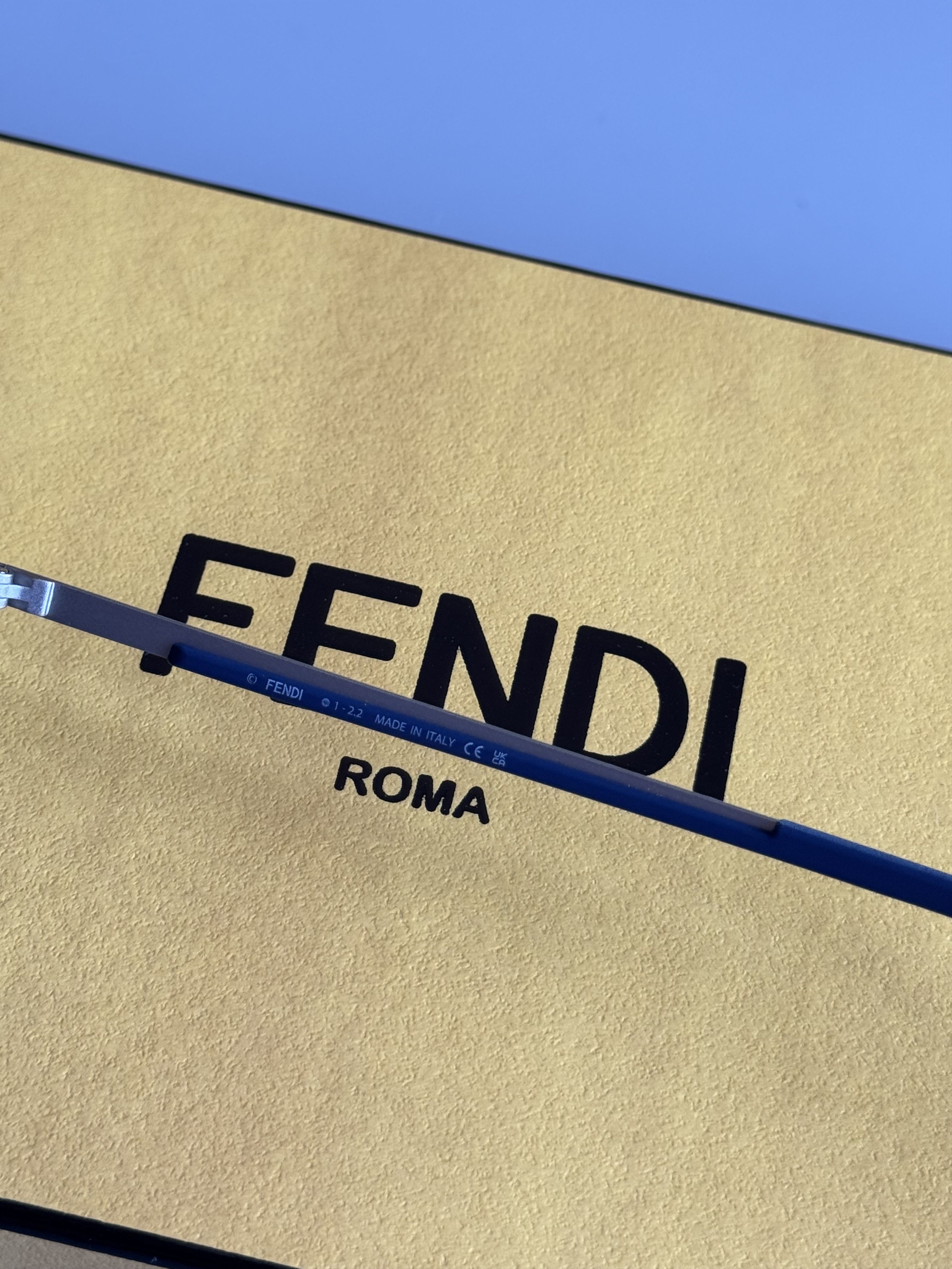 Fendi Fendi Sunglasses Size ONE SIZE - 10 Thumbnail