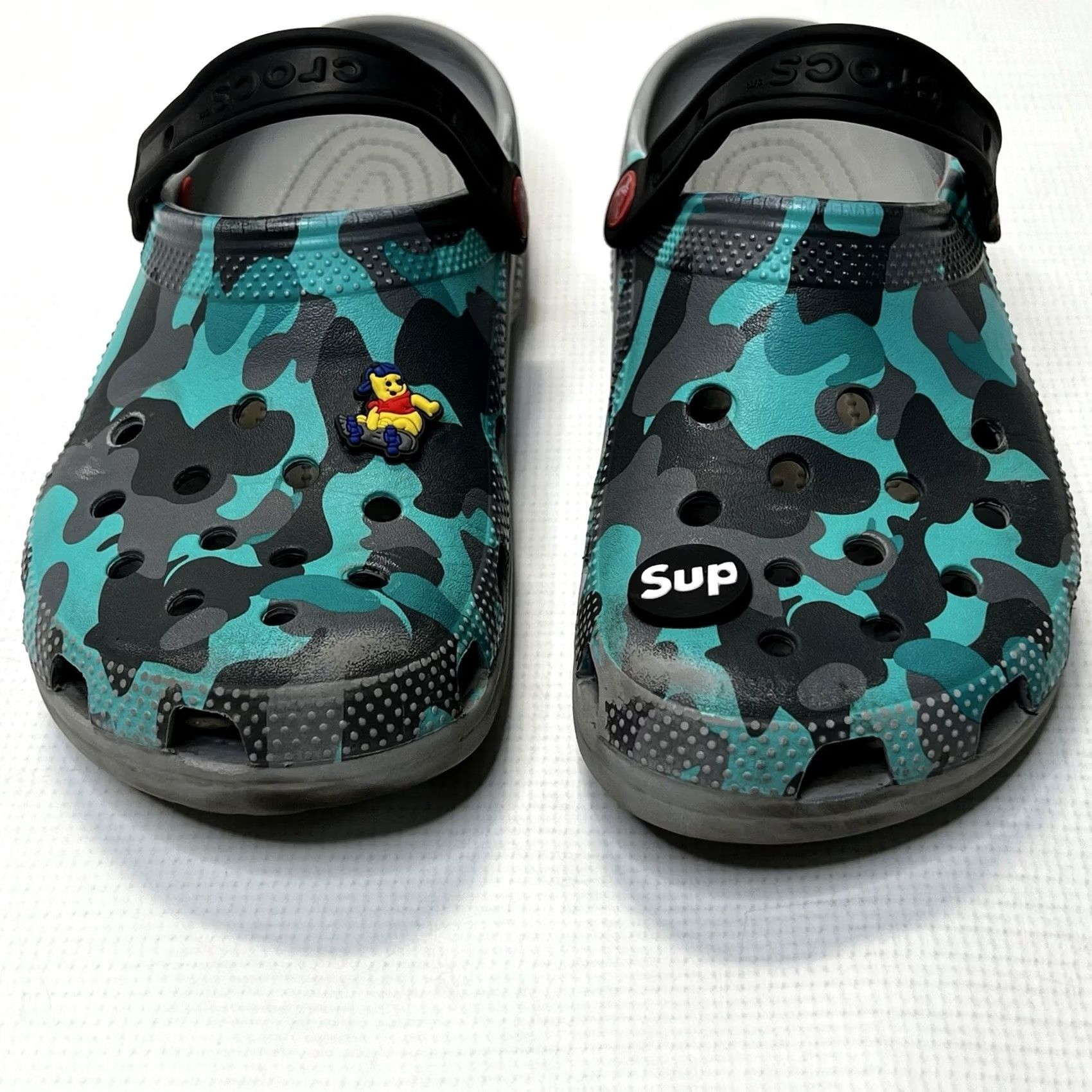 Crocs Disney Parks Star Wars Crocs Mandalorian Camo Clogs Size Mens 8 Womens 10 Adult Size ONE SIZE - 7 Thumbnail