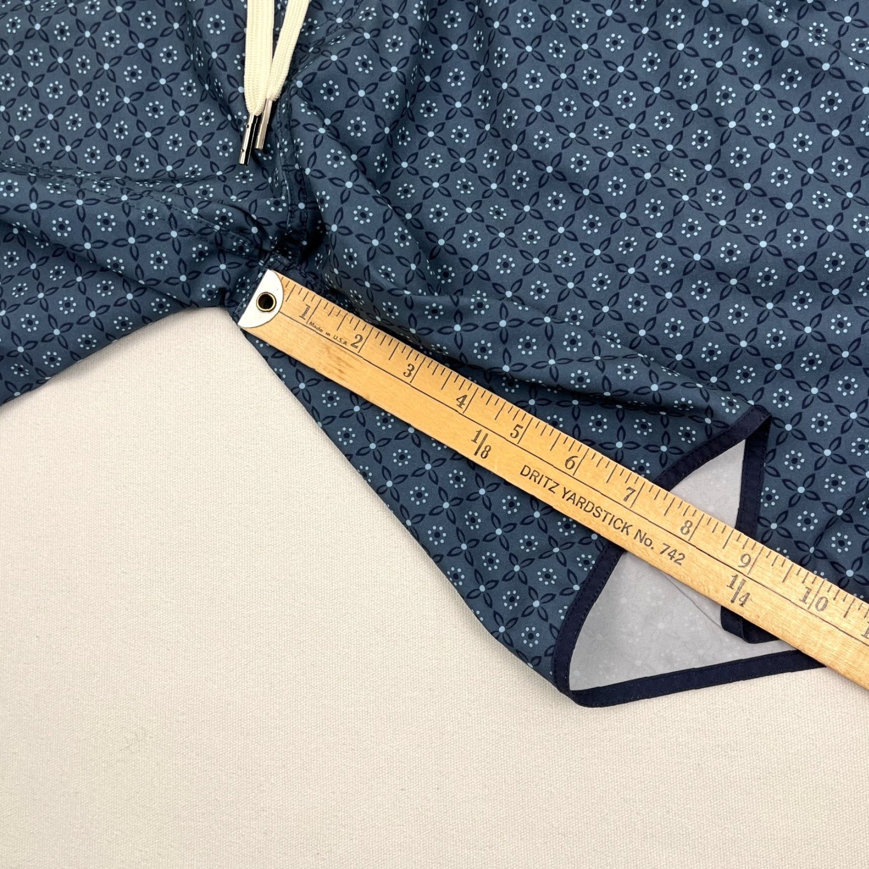 Vintage Fair Harbor Board Shorts Mens XL 7" Geometric Blue Lined Beach Swim Trunks Size US 36 / EU 52 - 5 Thumbnail