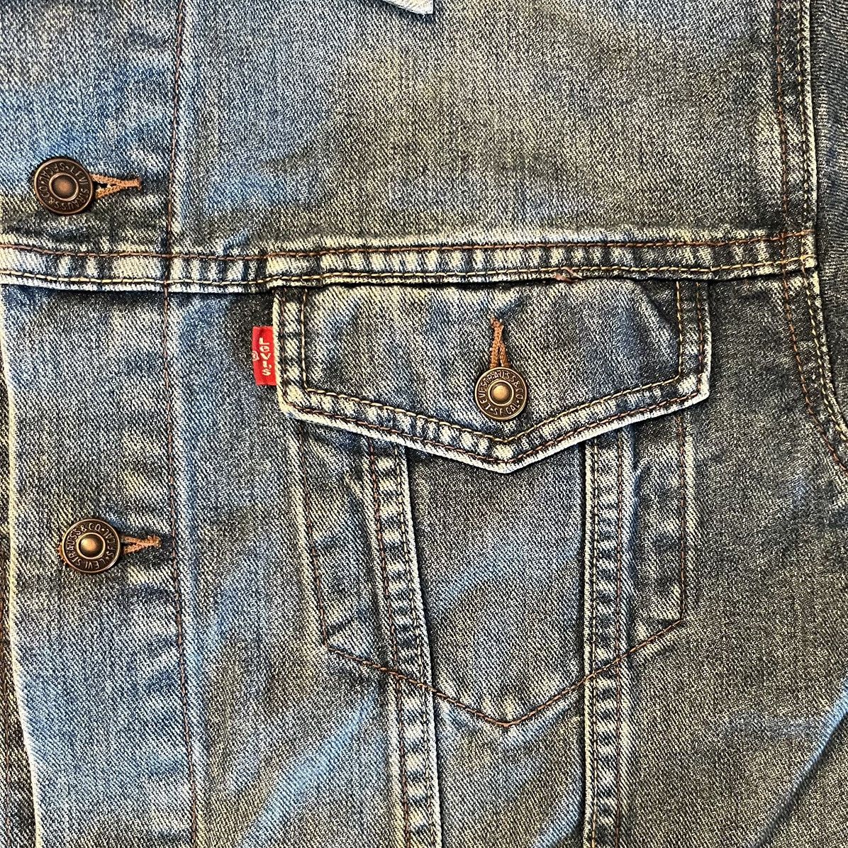Levi's Vintage Clothing Vintage Levi's denim jacket from the late-80’s/early-90’s. Size US L / EU 52-54 / 3 - 3 Thumbnail