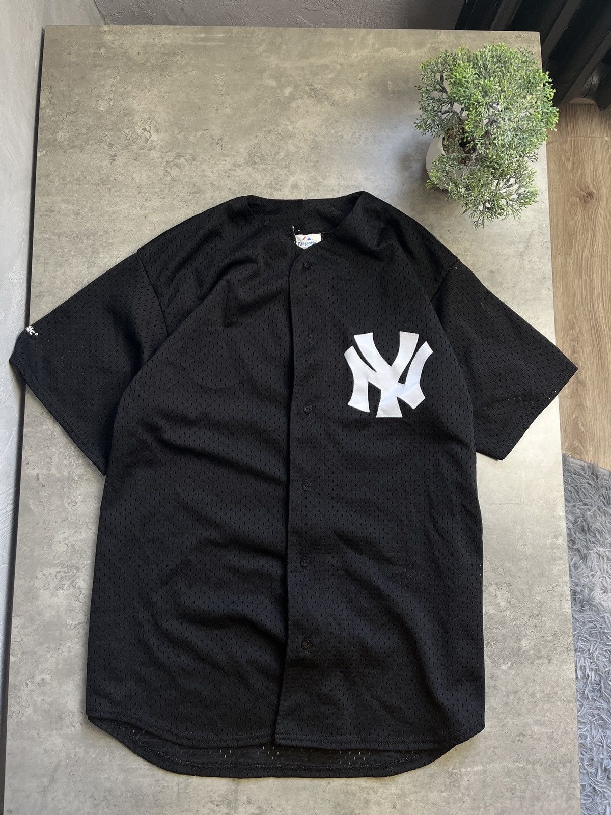 Majestic Vintage Majestic New York Yankees Mesh Jersey Made in USA Size US XL / EU 56 / 4 - 1 Thumbnail