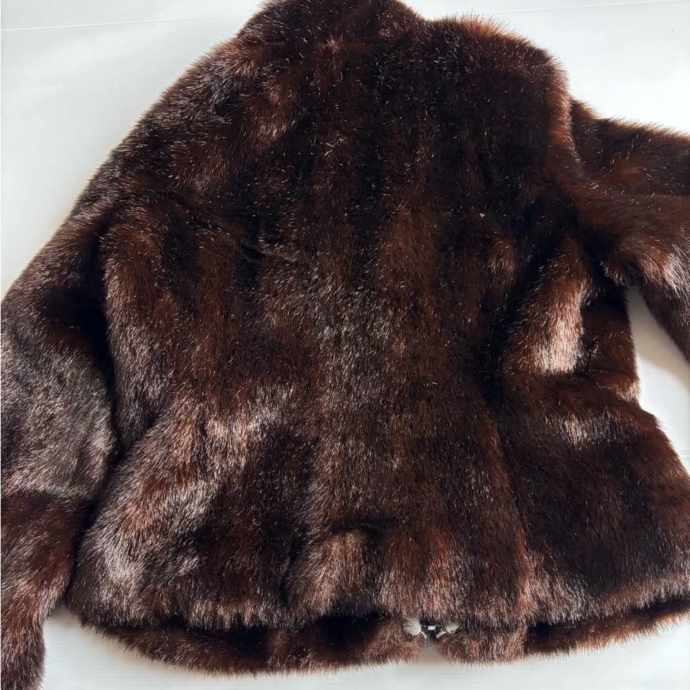 Designer Jones Studio Faux Fur Coat Size L / US 10 / IT 46 - 3 Thumbnail