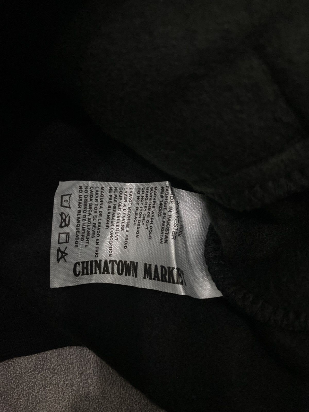 Market NWT CHINATOWN MARKET FACES HOODIE IN BLACK Size US XL / EU 56 / 4 - 6 Thumbnail