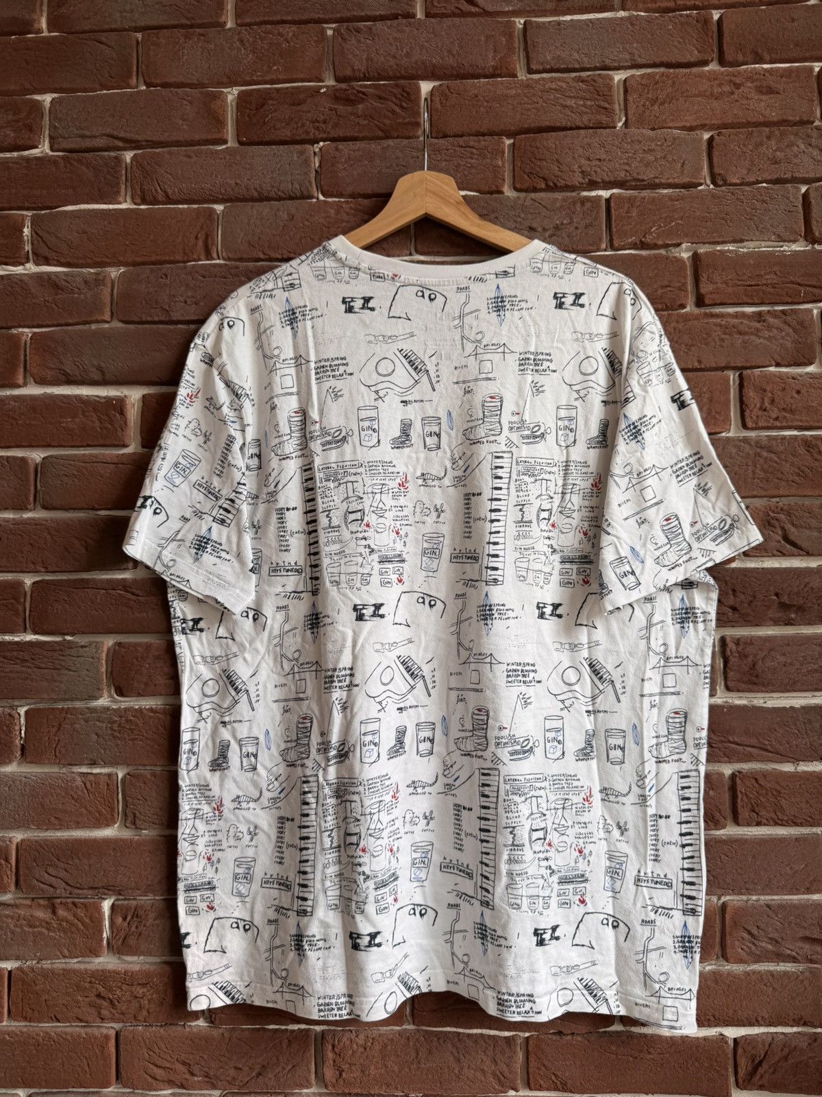 Jean-Michel Basquiat Jean Michel Basquiat x Uniqlo MOMA XL Art Tee Rare Print Size US XL / EU 56 / 4 - 2 Thumbnail