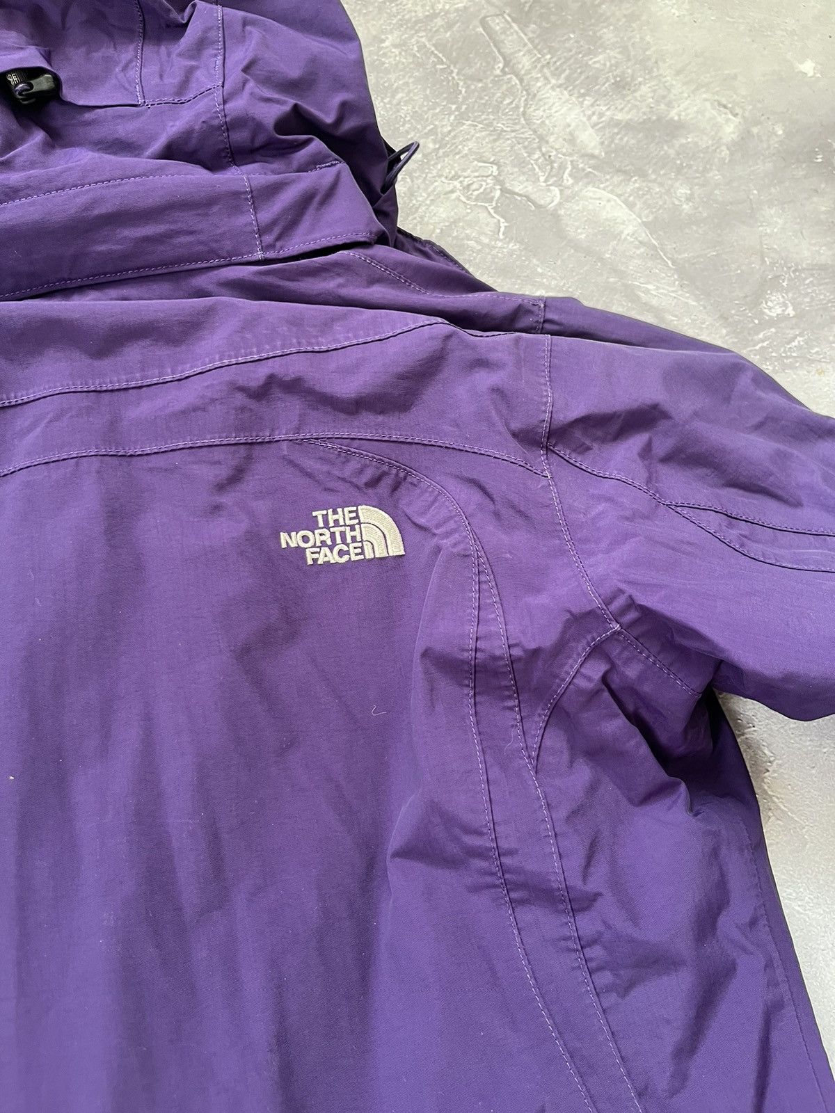 The North Face Vintage The North Face Hyvent Waterproof Jacket Y2K S Size S / US 4 / IT 40 - 14 Thumbnail