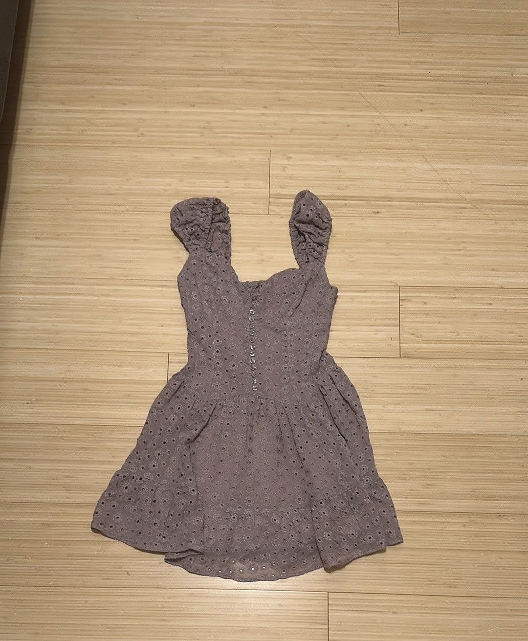 Urban Outfitters Kimchi Blue Leilani Eyelet Mini Dress Size S / US 4 / IT 40 - 2 Thumbnail