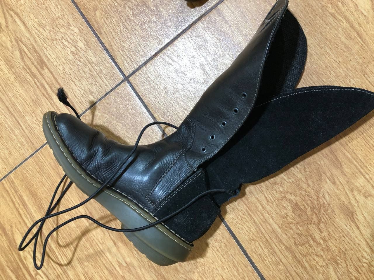 Dr. Martens Vintage Dr. Martens Black Warm Boots Size 4 Size US 4 / IT 34 - 9 Thumbnail