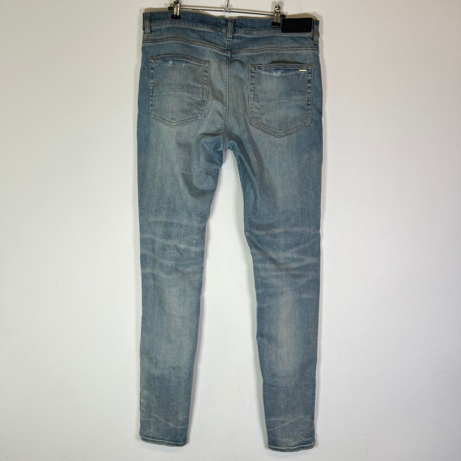 Amiri Amiri Lightwash Leopard Thrasher Jeans Size US 36 / EU 52 - 2 Thumbnail