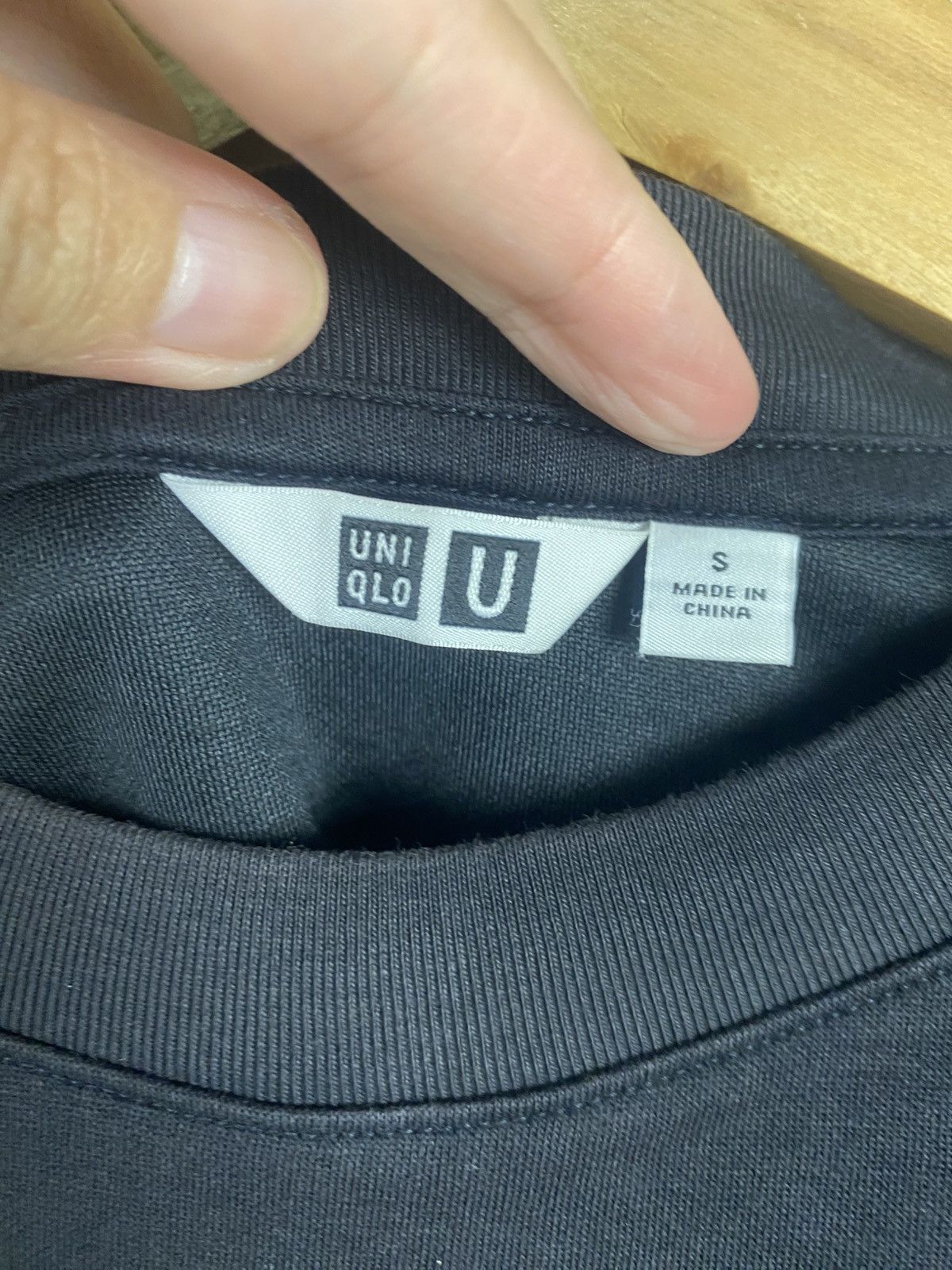 Uniqlo Uniqlo Alrism Black Tee Size US S / EU 44-46 / 1 - 3 Thumbnail