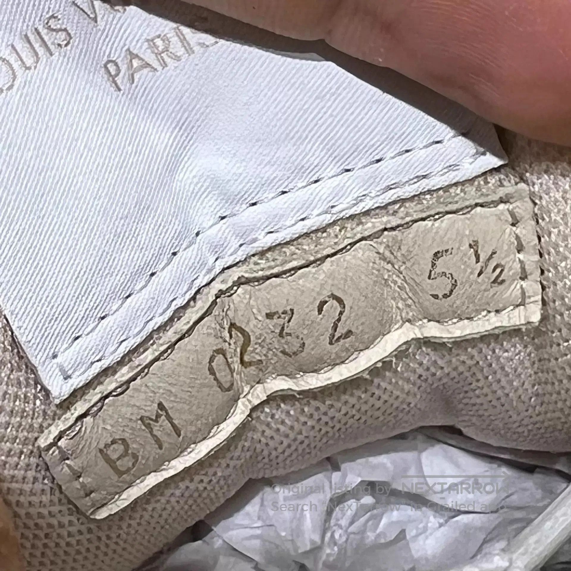Louis Vuitton Beige Low-Top Sneakers Size 6.5. Size US 6.5 / EU 39-40 - 8 Thumbnail