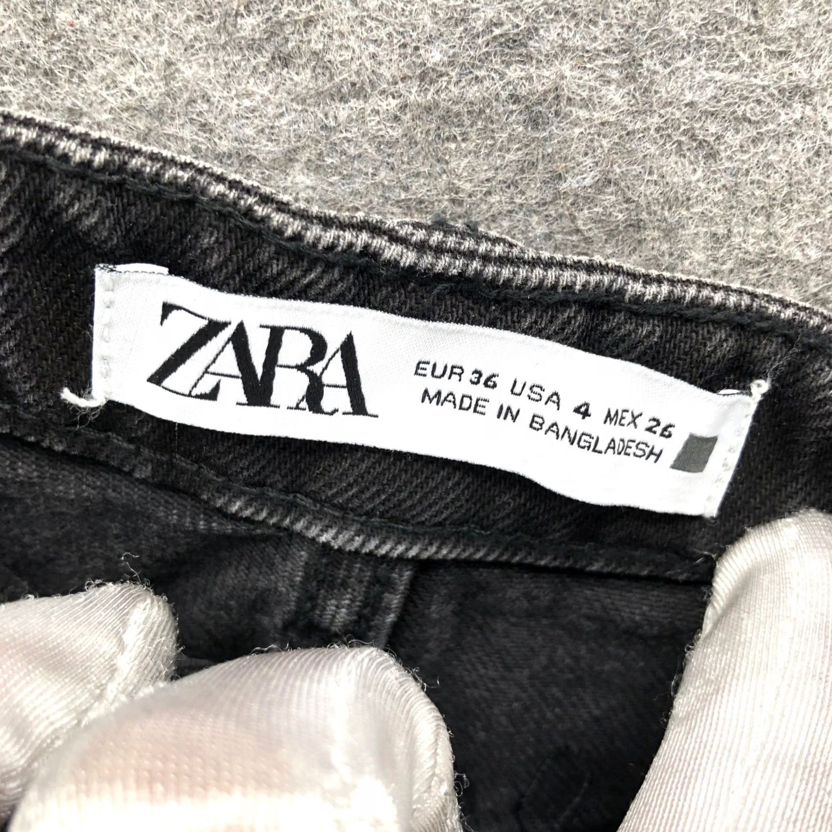 Zara Zara High Rise Jean Shorts Womens 4 Black Cutoff Frayed Cotton Charcoal Size 27" / US 4 / IT 40 - 3 Thumbnail