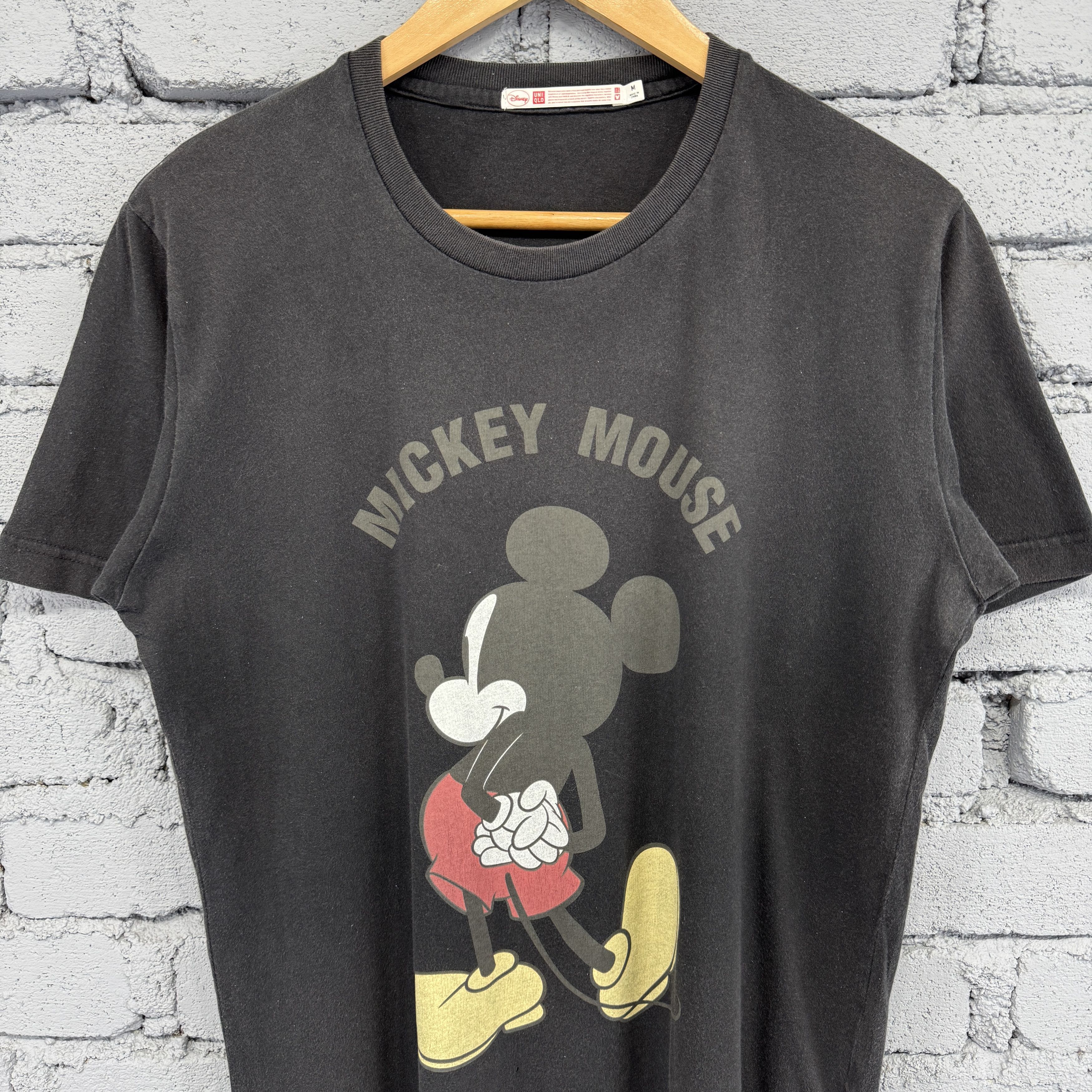 Uniqlo Uniqlo X Mickey Mouse Disney Sunfaded Tshirt Size US M / EU 48-50 / 2 - 3 Thumbnail