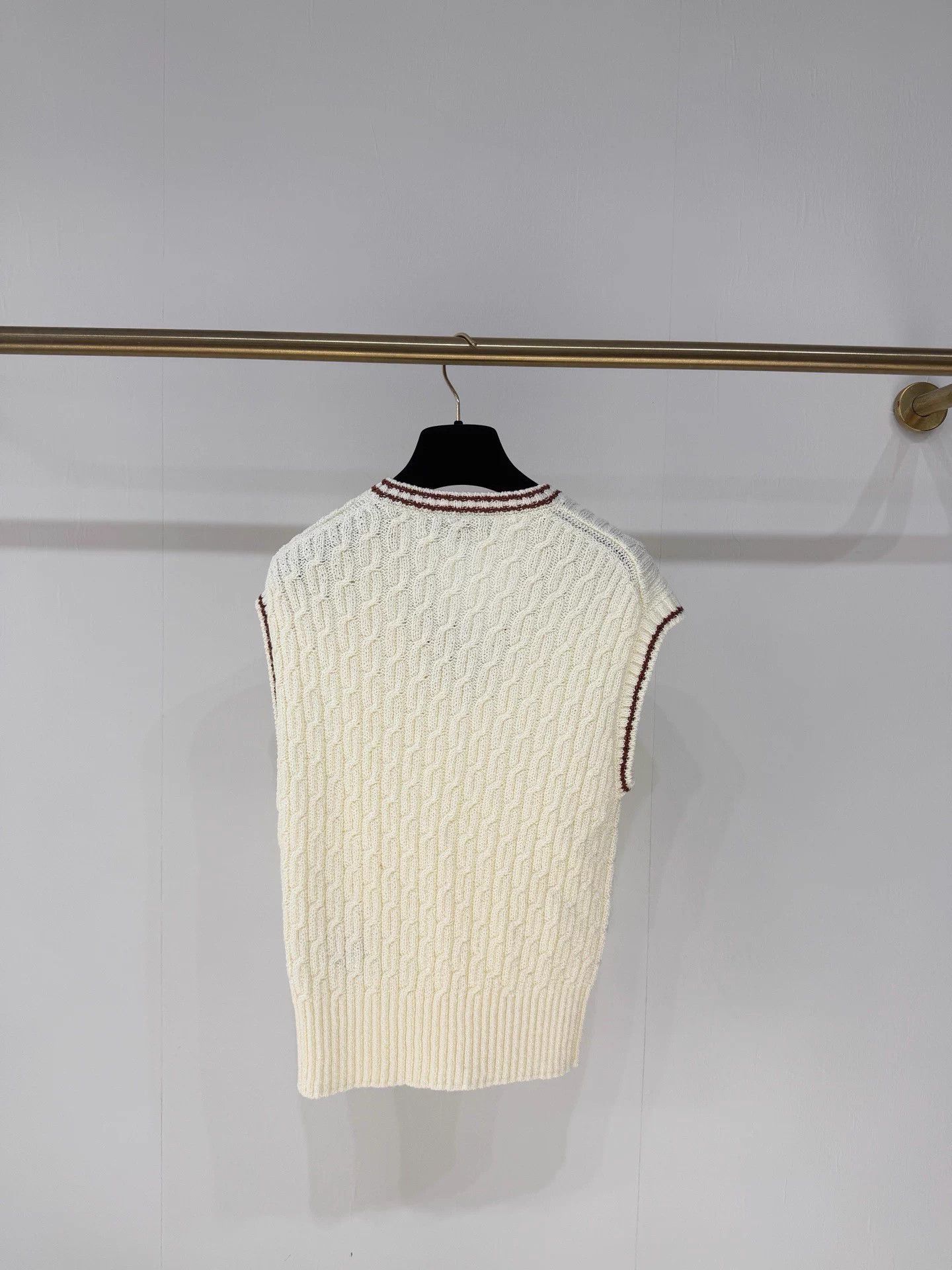 Loro Piana Loro Piana 25 SS Augusta cable knit V-neck vest 38 Size M / US 6-8 / IT 42-44 - 5 Thumbnail