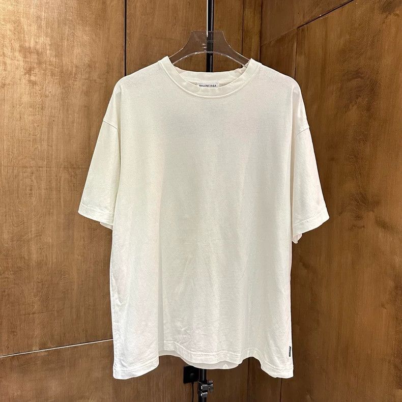 Balenciaga Balenciaga Rainbow embroidered white short sleeves Size US S / EU 44-46 / 1 - 1 Thumbnail