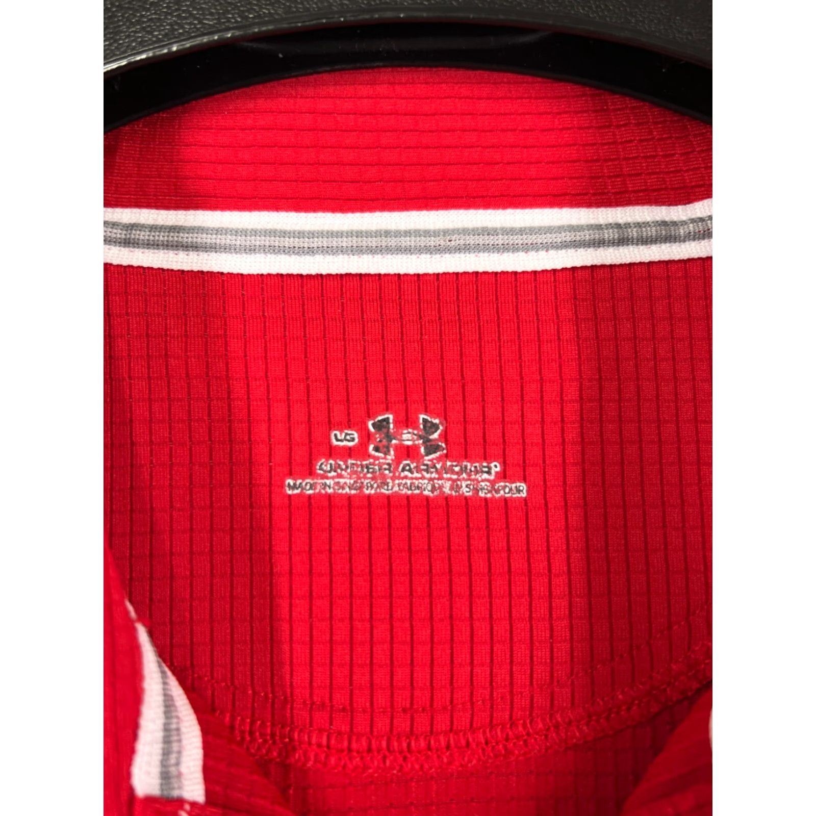 Under Armour Under Armour Polo Shirt Mens Large Red Striped Polyester Performance Golf Golfer Shirt Size US L / EU 52-54 / 3 - 3 Thumbnail