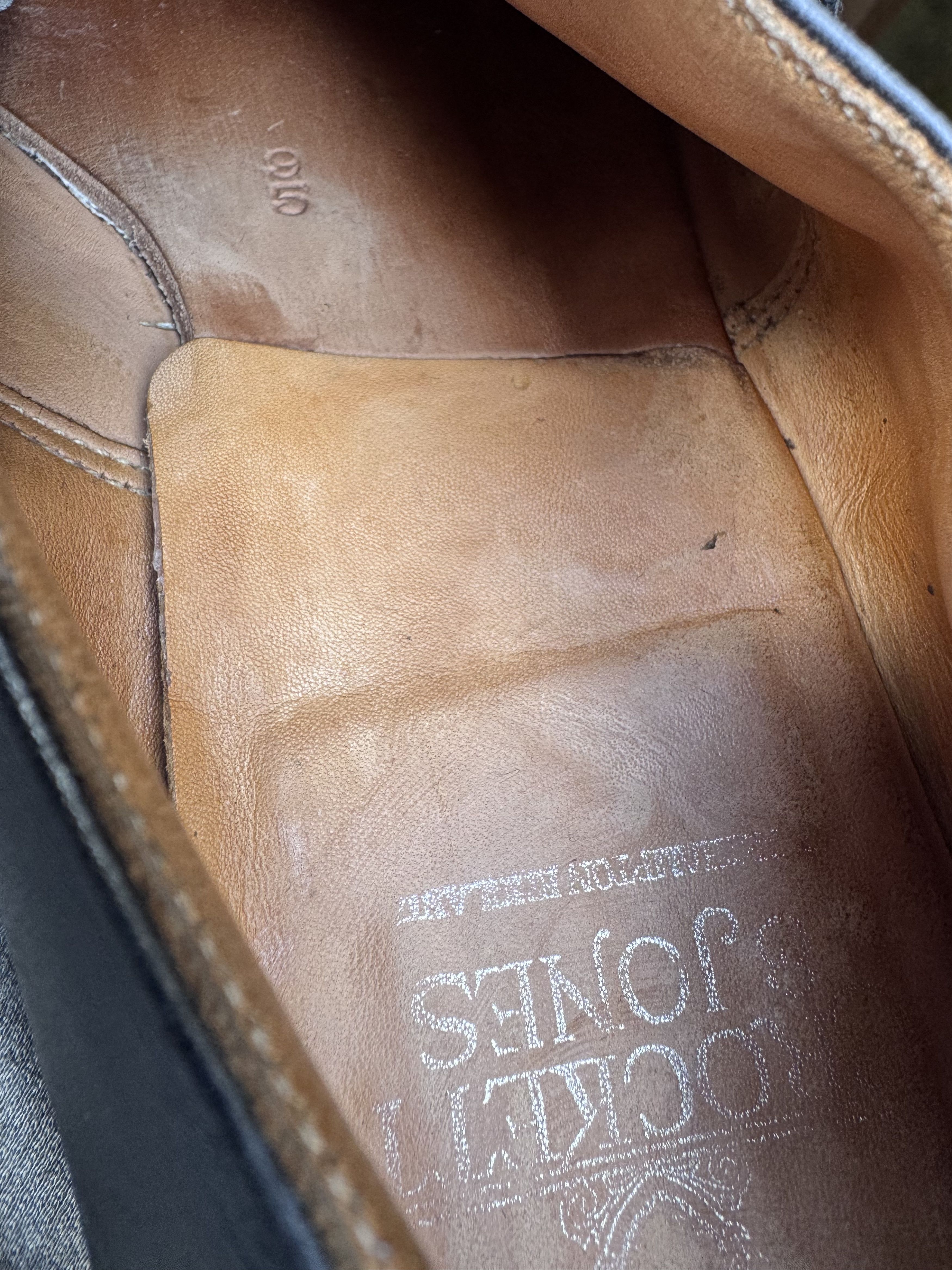 Crockett & Jones Crockett & Jones Edgware black calf city Rubber sole Size US 10 / EU 43 - 7 Thumbnail
