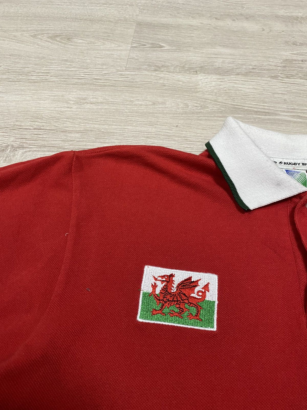 Canterbury of New Zealand Vintage 1999 IRB World Cup Rugby Jersey M Wales Champ Size US M / EU 48-50 / 2 - 4 Thumbnail