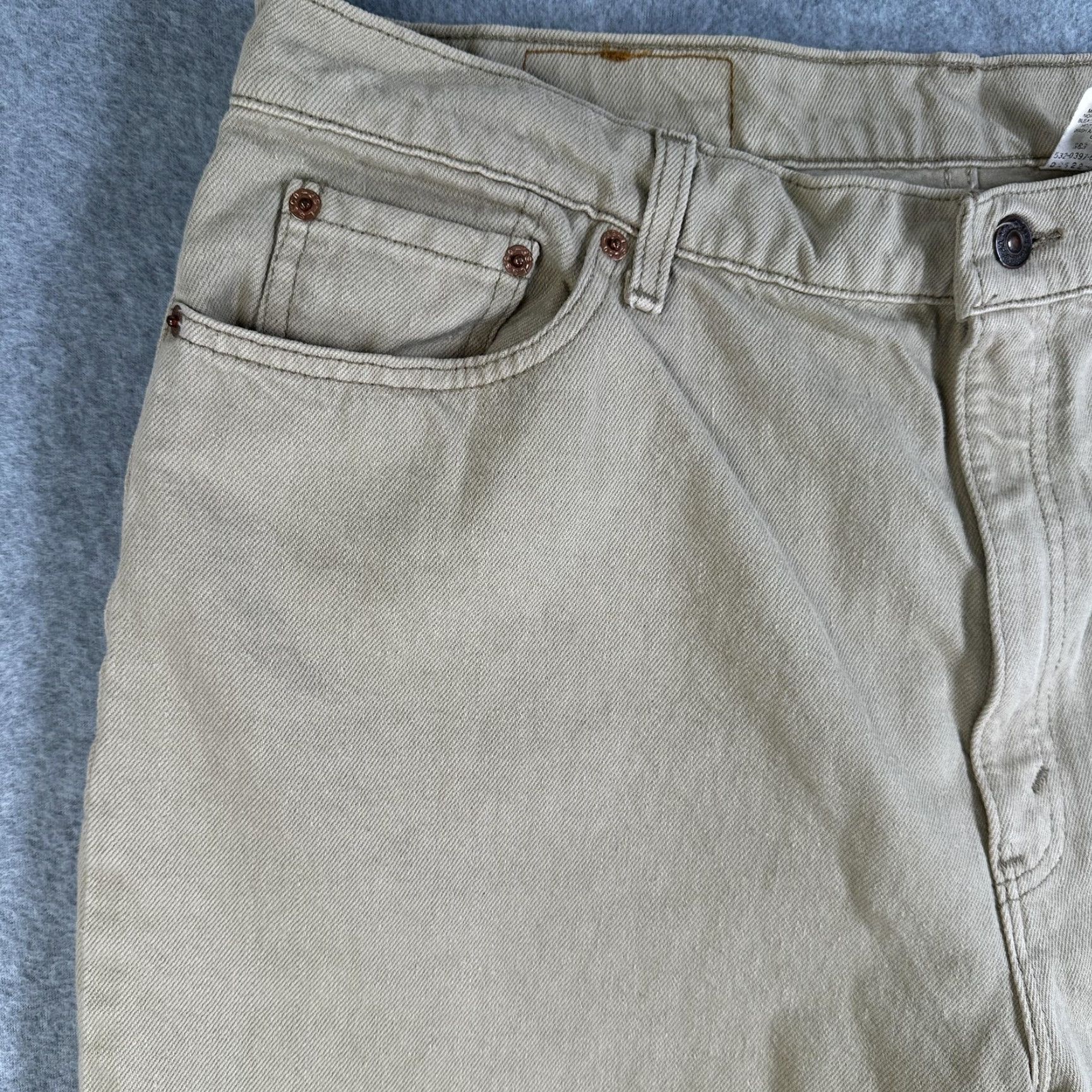 Levi's VINTAGE Levi's 550 Jeans Beige Khaki Mens 40 Relaxed Fit Tapered 5-Pocket Denim 28in Zip Fly Boys? Size US 40 / EU 56 - 4 Thumbnail