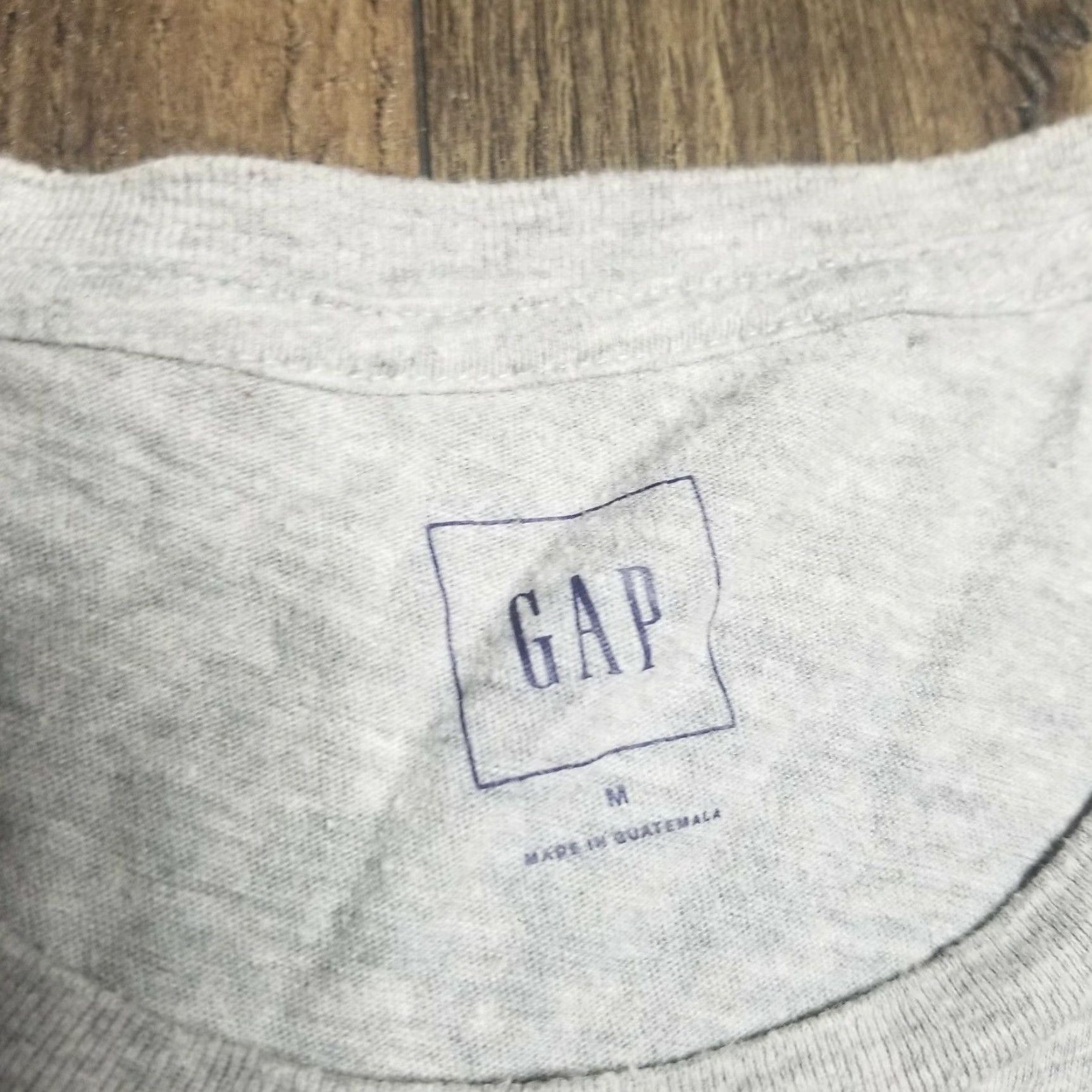 Gap Gap Beatles John Lennon 1974 Graphic Tee Men's Medium Gray Short Sleeve Size US M / EU 48-50 / 2 - 5 Thumbnail