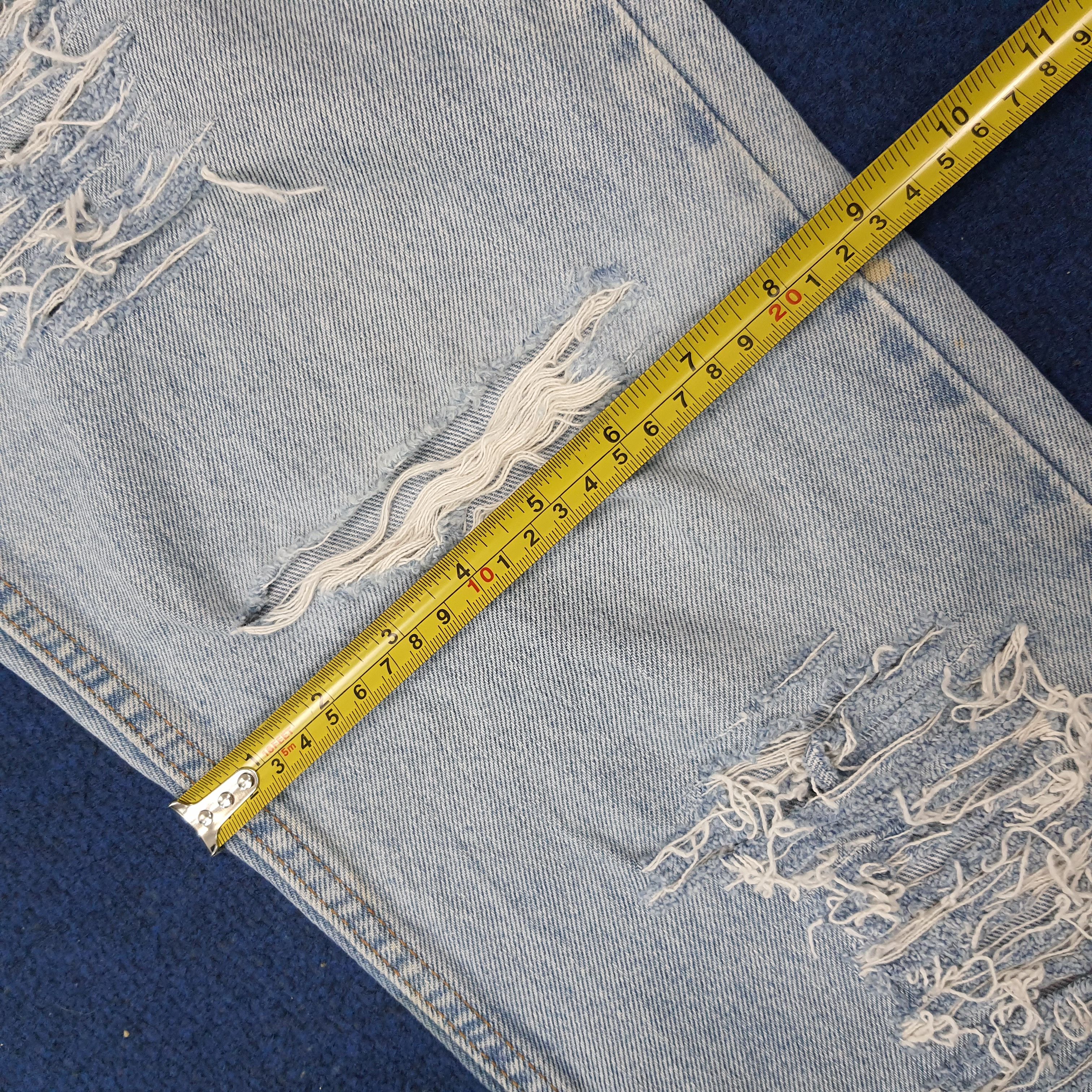 Levi's Vintage Levi's 505 Distressed Jeans C272N28 Size US 32 / EU 48 - 16 Thumbnail