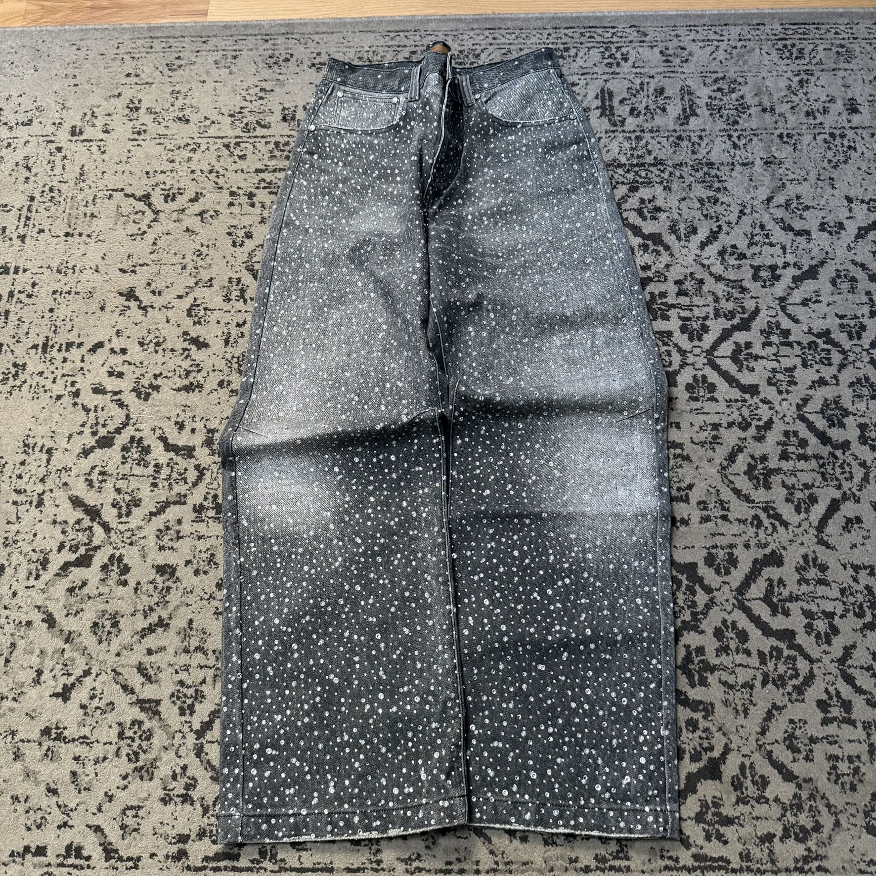 Birth of Royal Child Birth of Royal Child 20k diamond jeans Size US 34 / EU 50 - 1 Thumbnail