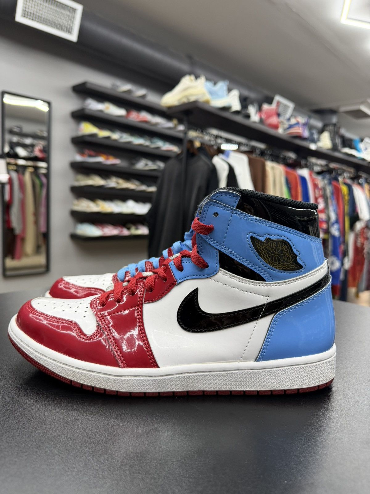 Jordan Brand Size 10 - Jordan 1 Retro High Fearless UNC Size US 10 / EU 43 - 5 Thumbnail