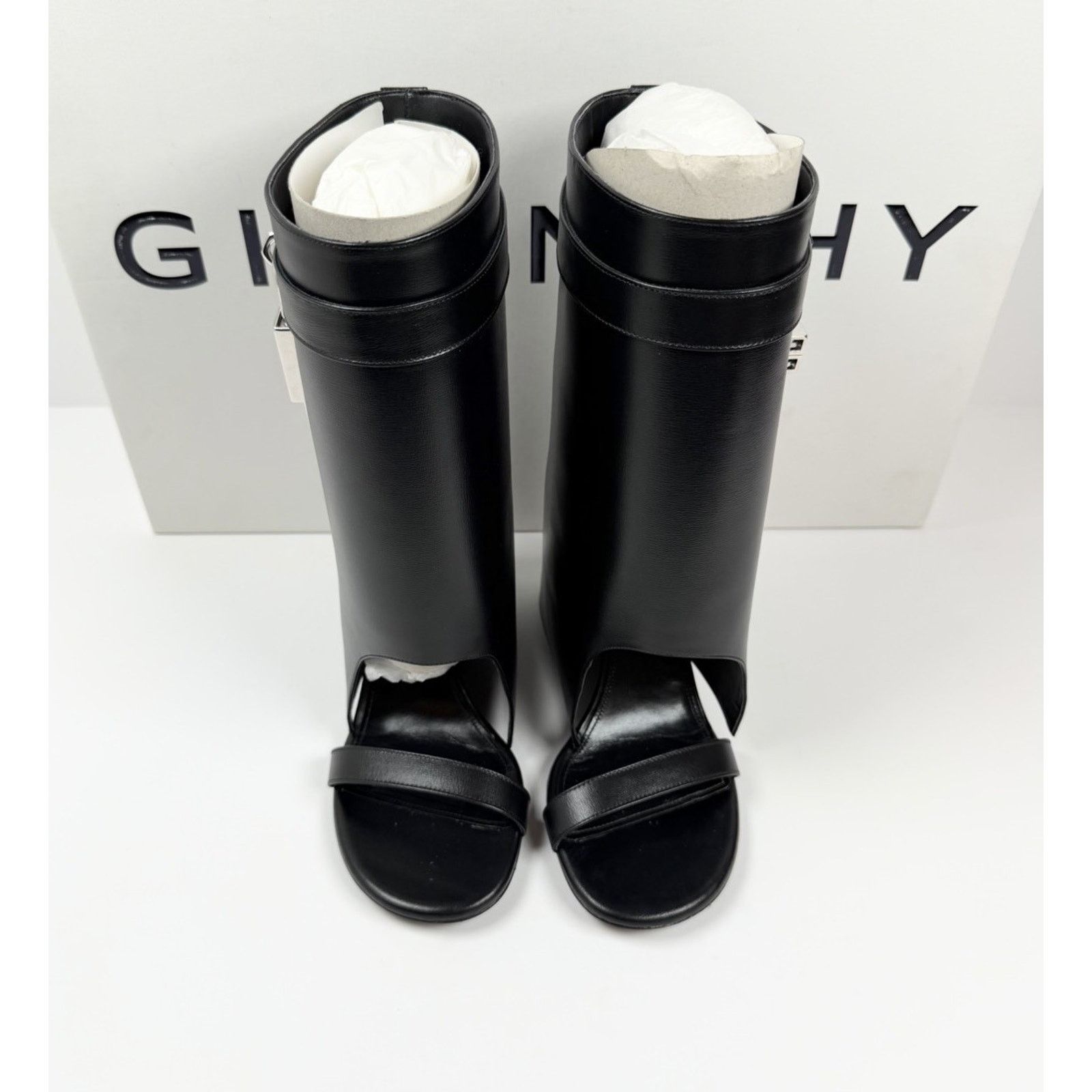 Givenchy Size 37EU/7 - Givenchy Shark Lock Ankle Boots Leather Size US 7 / IT 37 - 4 Thumbnail