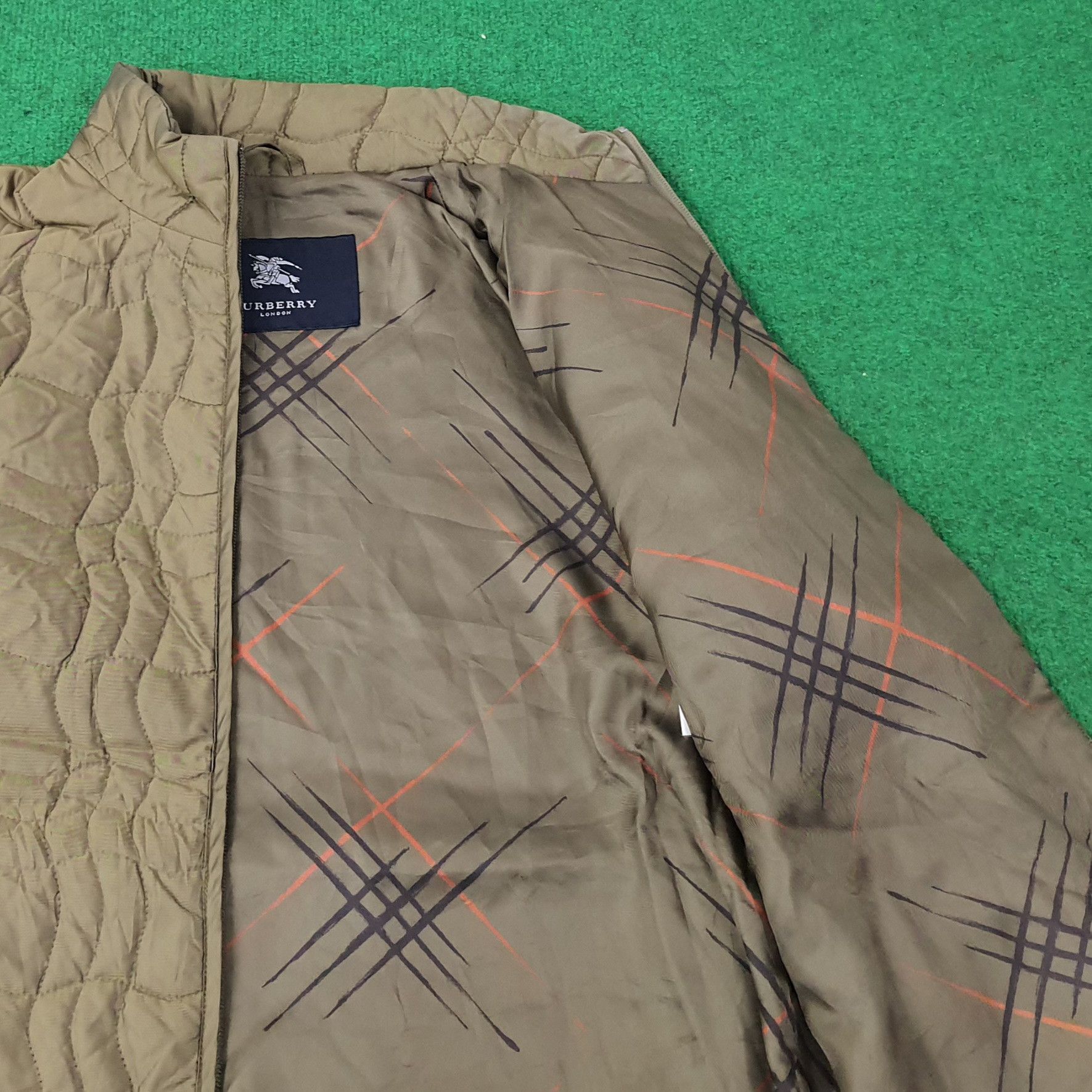 Burberry Vintage Burberry London Custom Logo Jacket C260N6 Size US S / EU 44-46 / 1 - 5 Thumbnail