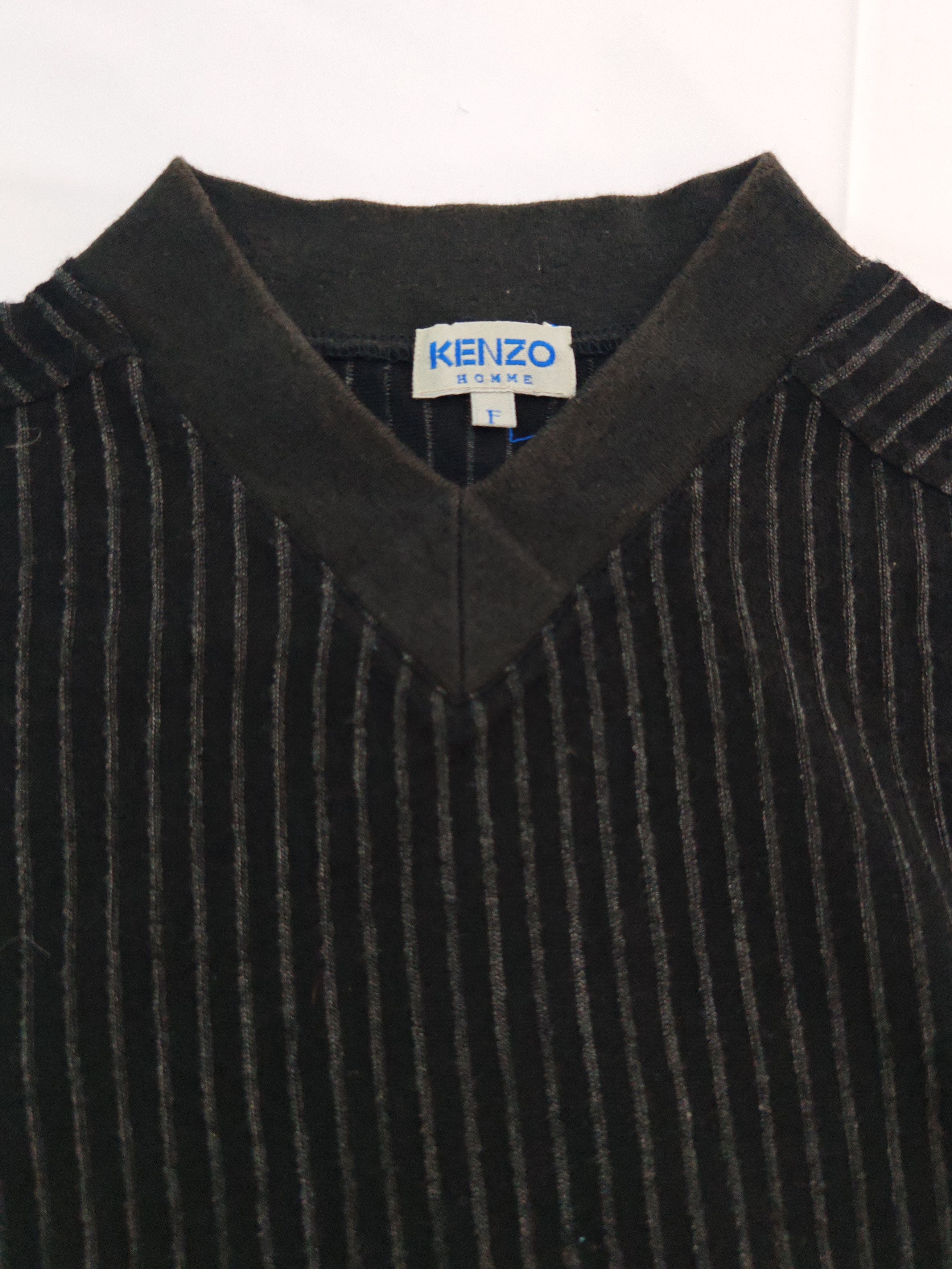 Kenzo Kenzo Homme Black Pinstripe V-Neck Lng Sleeve T-shirt Size US S / EU 44-46 / 1 - 2 Thumbnail
