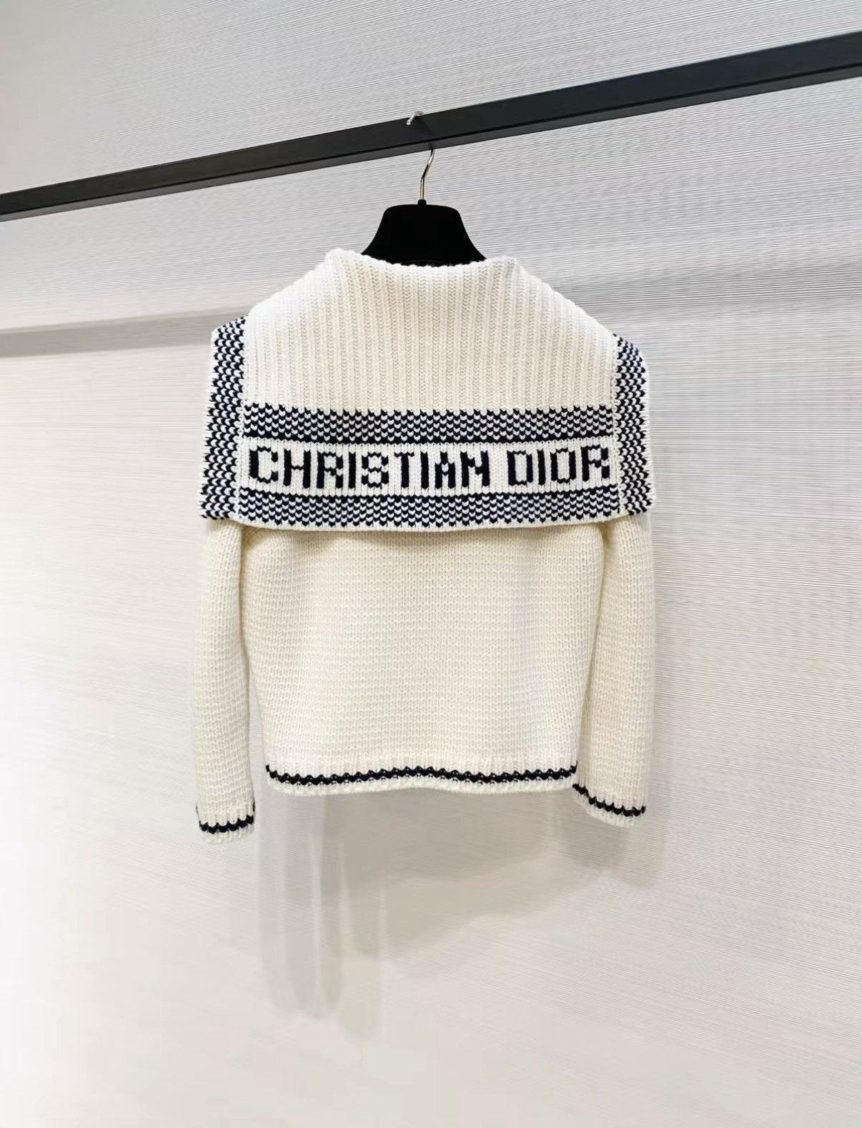 Chanel Chanel 23P Classic Vertical Stripe Cashmere Sweater J33 Size XS / US 0-2 / IT 36-38 - 2 Thumbnail