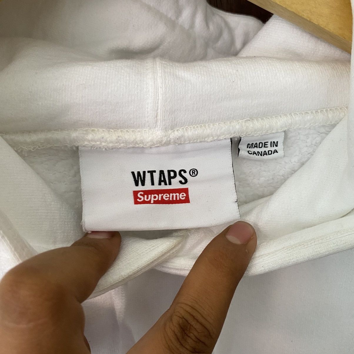 Supreme × Wtaps Supreme WTAPS White Sic’ Em’ Hoodie Size US L / EU 52-54 / 3 - 5 Thumbnail