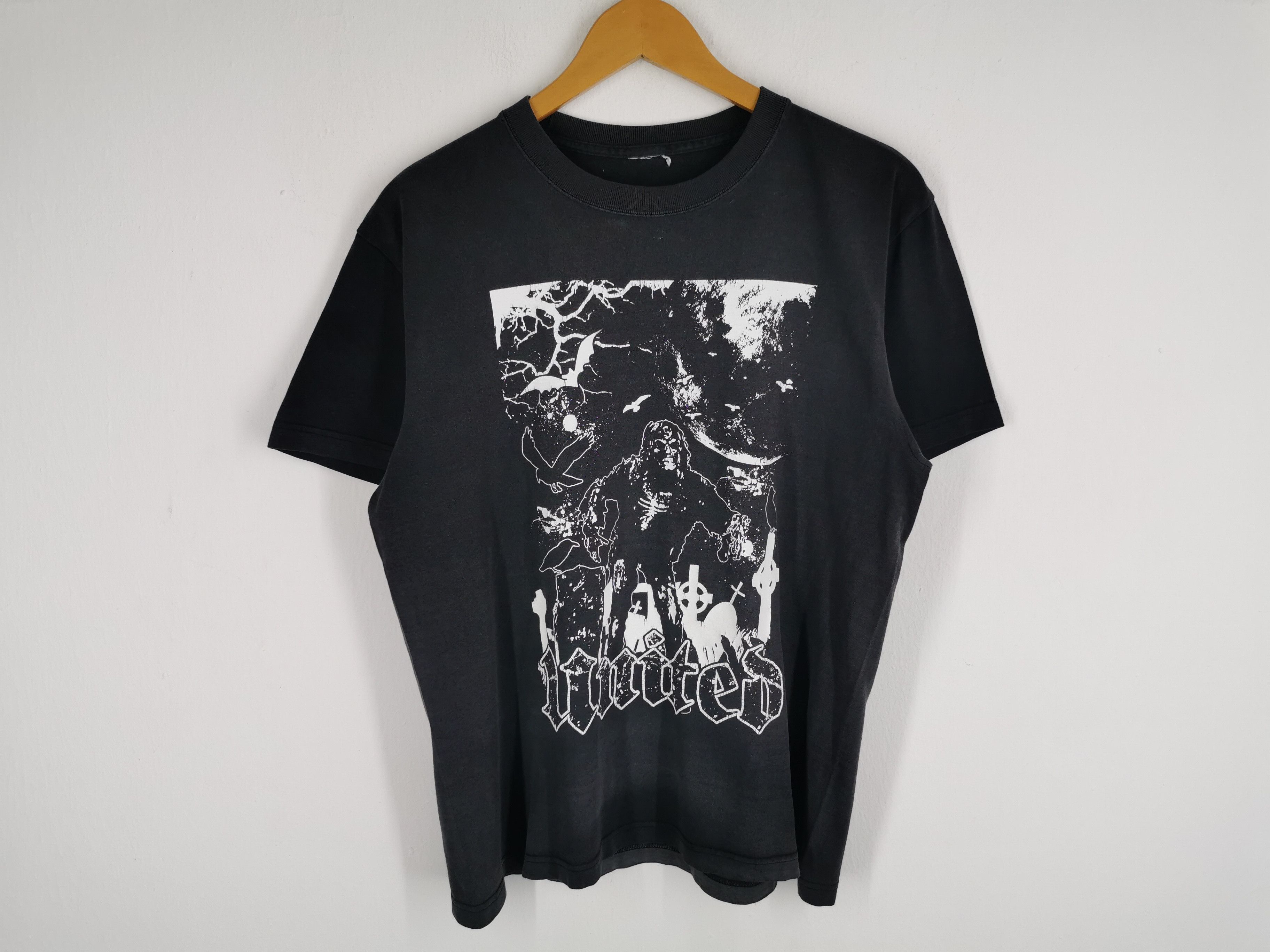 Band Tees Distressed Vintage 90's United Japanese Band T Shirt Size M Size US M / EU 48-50 / 2 - 1 Thumbnail