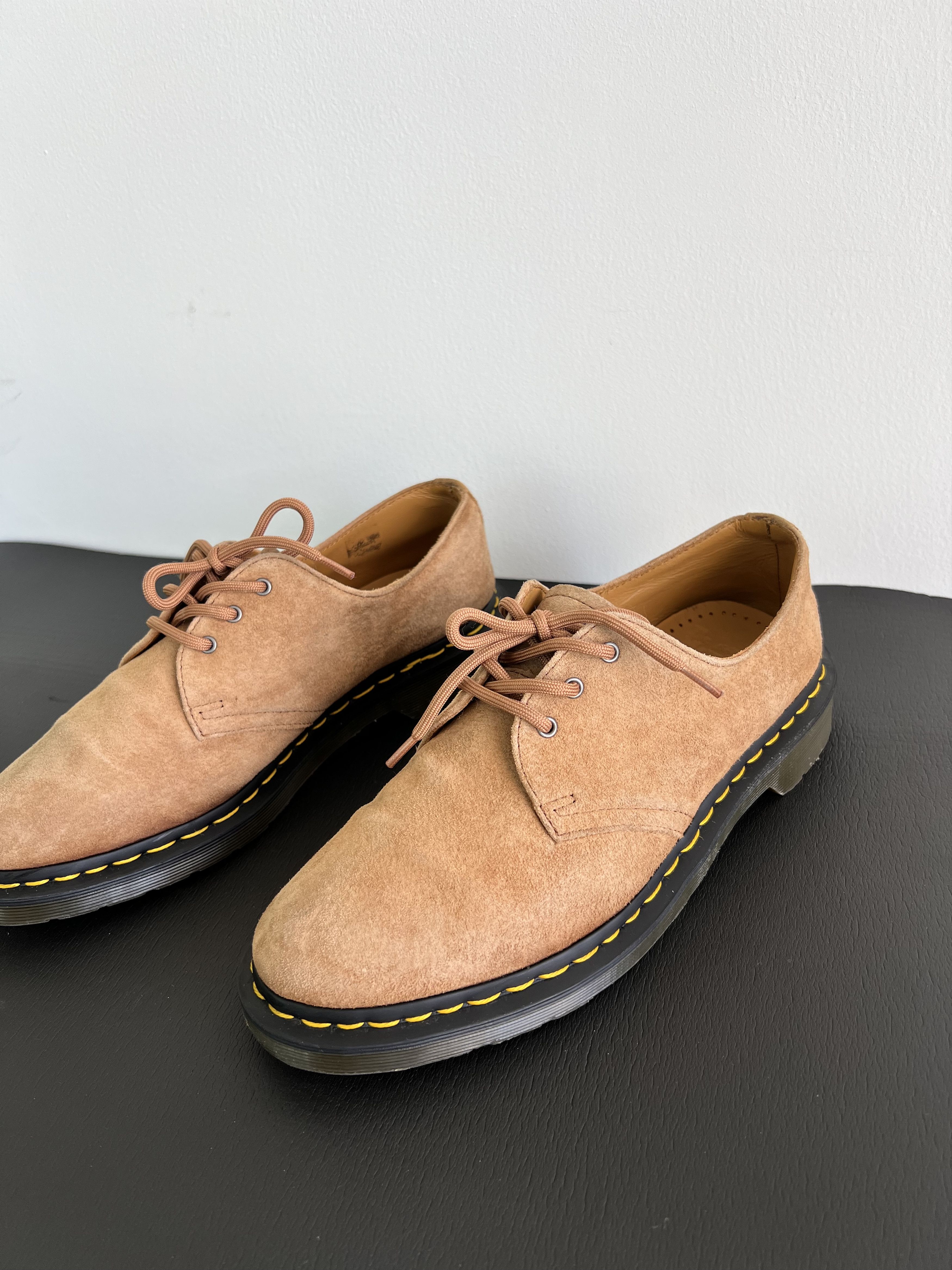 Dr. Martens Tan suede Dr. Martens 1461 Oxford shoes Size US 9 / EU 42 - 3 Thumbnail