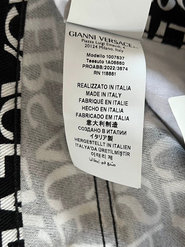 Versace Versace Men's full logo casual jeans Size US 31 - 7 Thumbnail