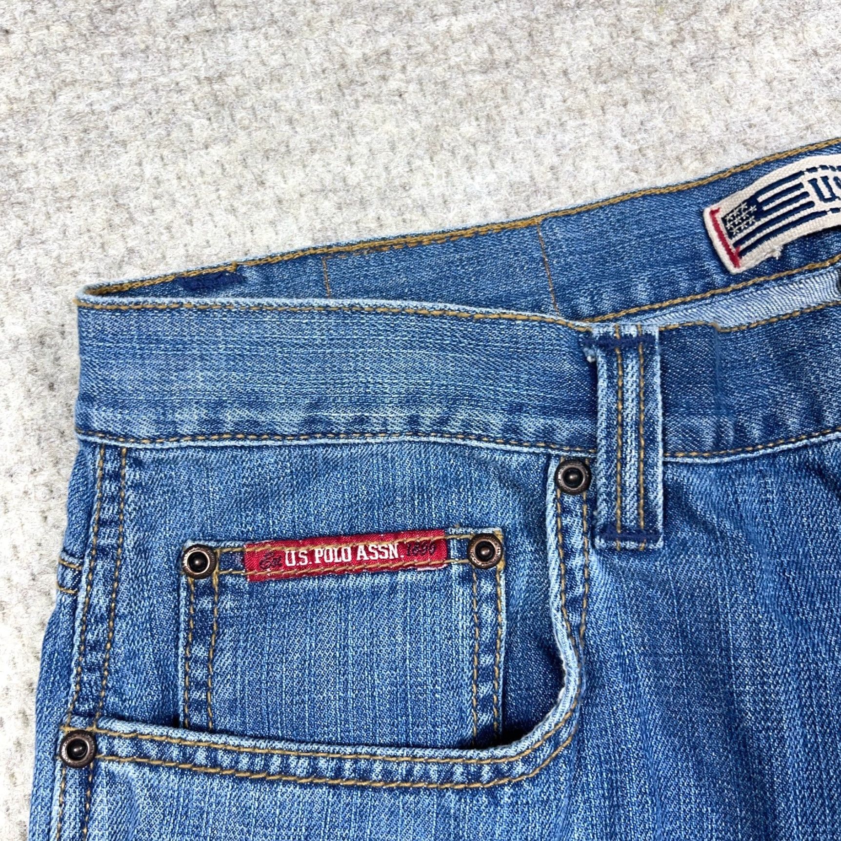 Vintage Vintage US Polo Assn Shorts Men 38 Bermuda Bermuda? (Note: must avoid adding words) Size US M / EU 48-50 / 2 - 6 Thumbnail