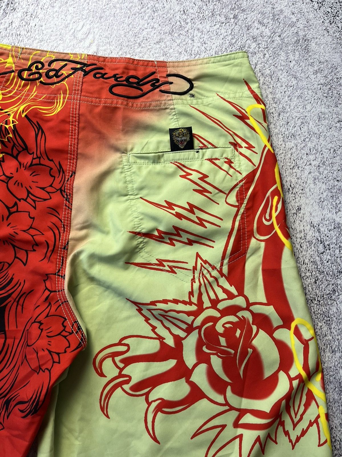 Christian Audigier Mens Vintage Ed Hardy Shorts Japanese brand streetwear Y2K Size US 31 - 12 Thumbnail