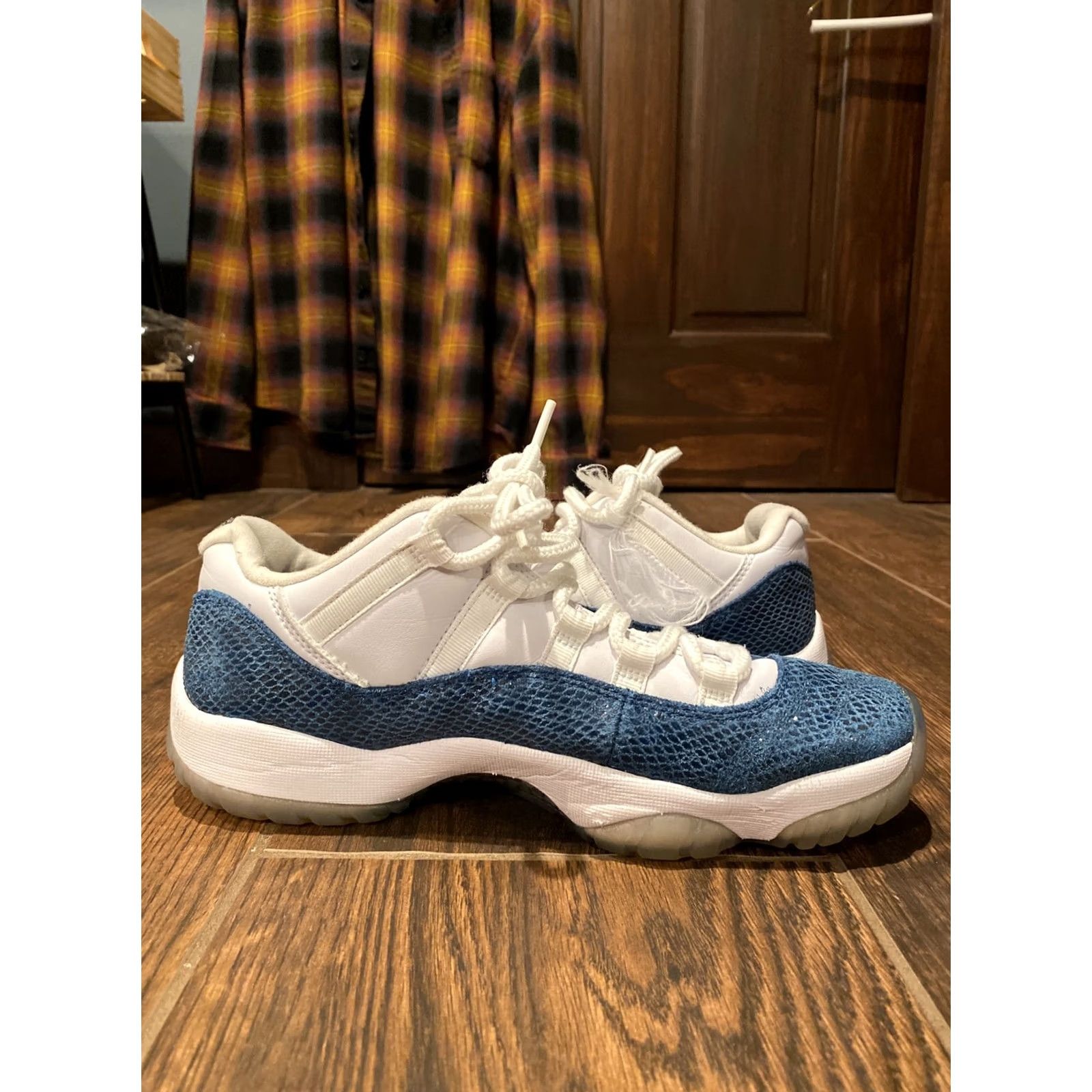 Nike Nike Air Jordan 11 Retro Low Snake Navy (2019) CD6846-102 Size 8 Mens Shoes Sneaker Leather Navy Snake 2019 Size US 8 / EU 41 - 7 Thumbnail
