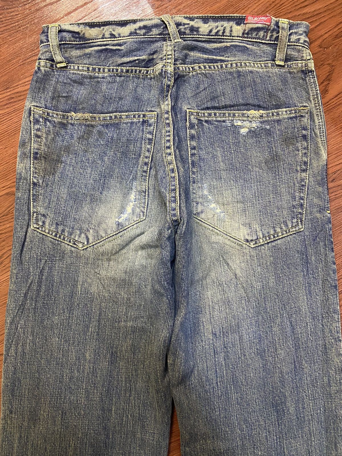 Japanese Brand Vintage Y2K Japanese Brands Mud Wash Grunge Jeans Size US 27 - 4 Thumbnail