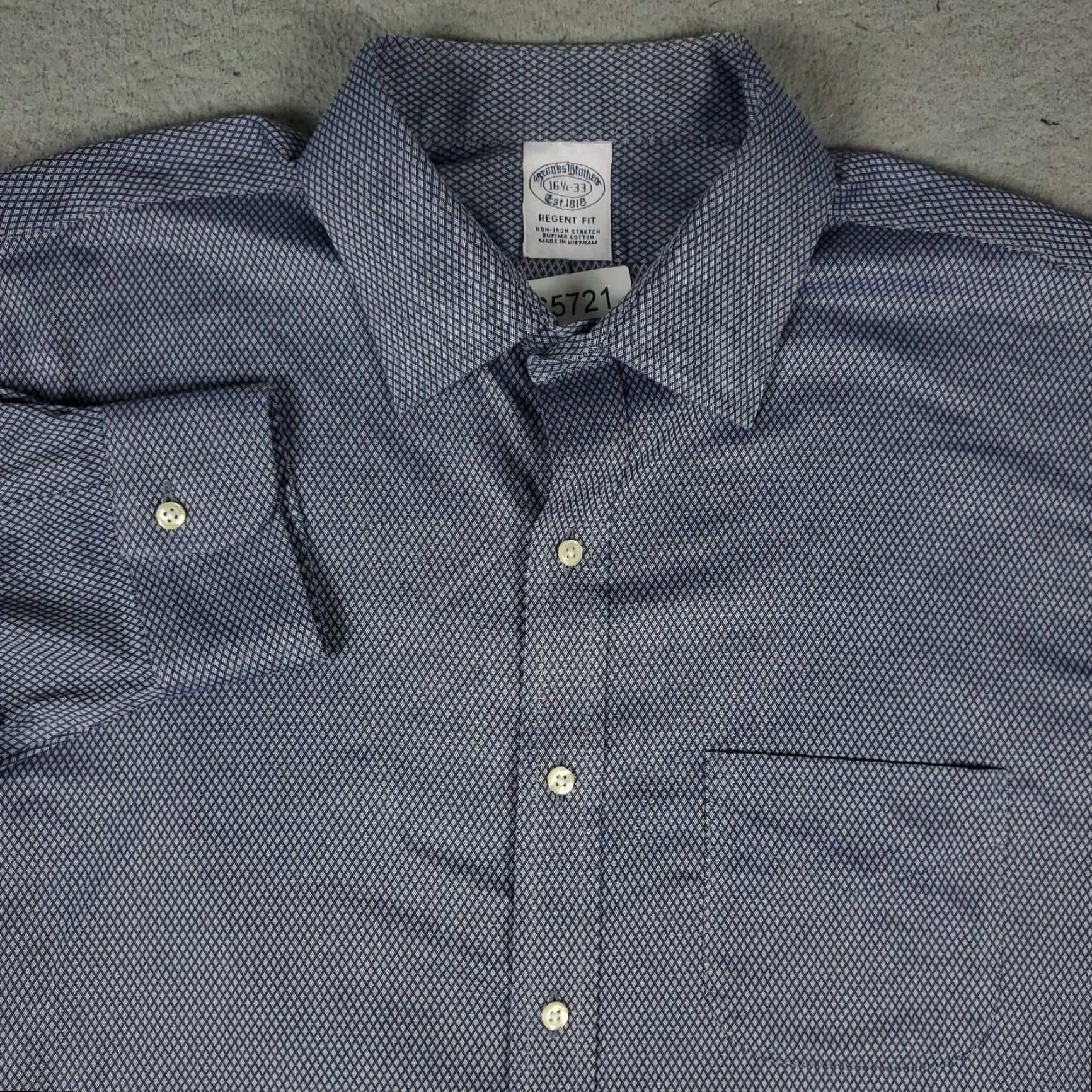 Brooks Brothers Brooks Brothers Shirt Mens 16.5 Blue Regent Dress Button Up Long Sleeve Dress Shirt Mens 16.5 Blue Regent Classic American Modern Size 46R - 2 Thumbnail