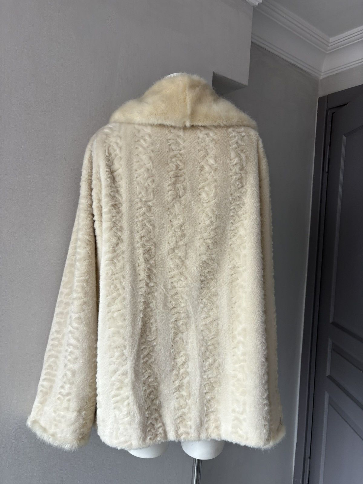 Vintage 90’s faux fur coat Size L / US 10 / IT 46 - 16 Thumbnail