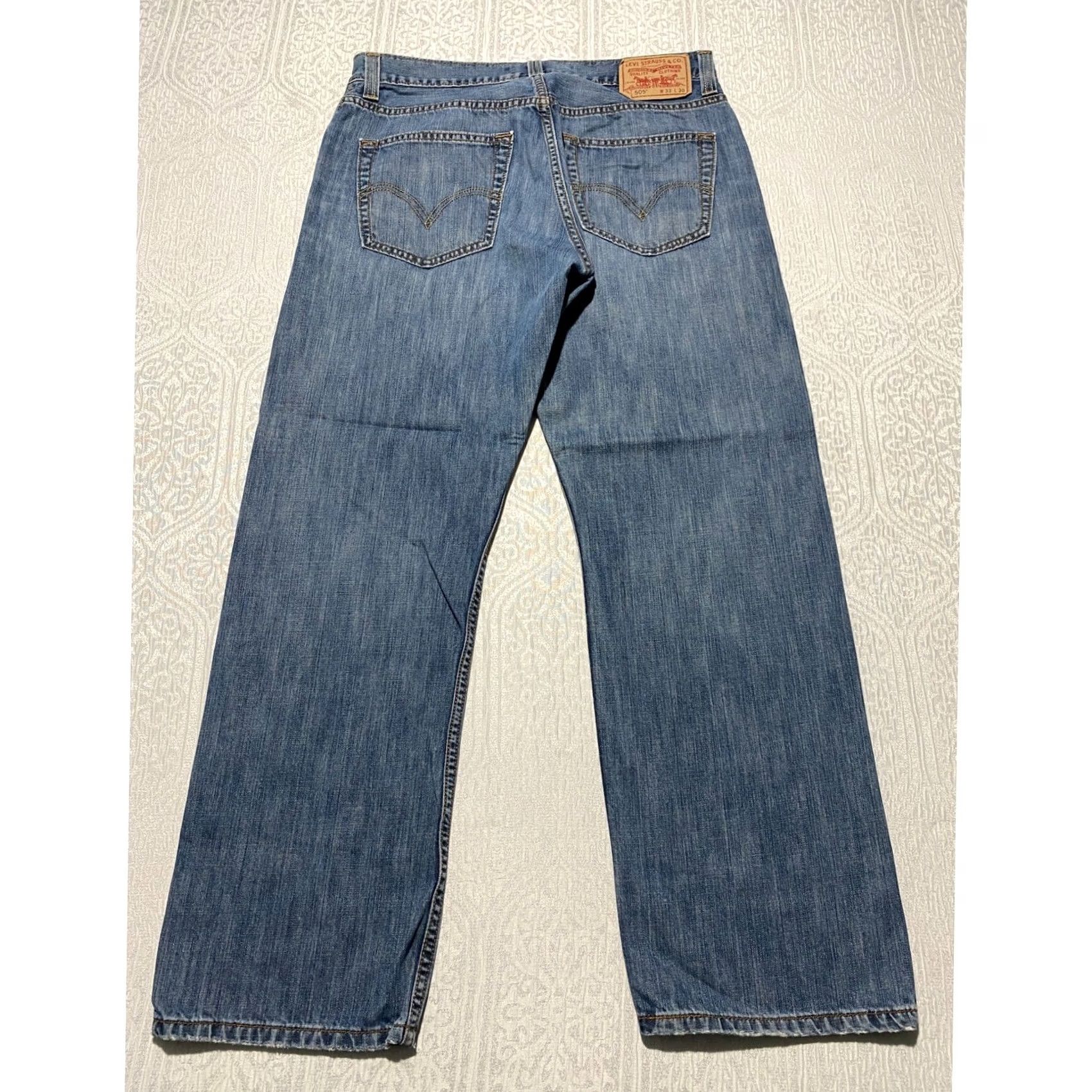 Levi's Levi's 505 Regular Fit Jeans Mens 33x30 Medium Wash Blue Straight Leg 100% Cotton Size US 33 - 2 Thumbnail