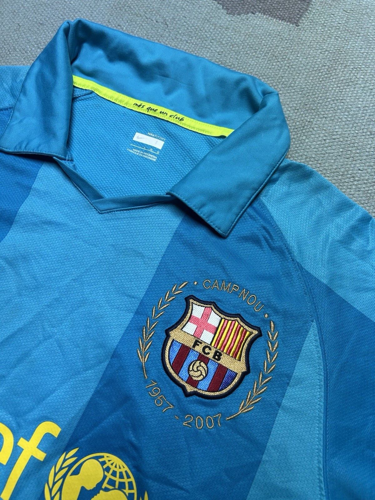Nike Nike soccer jersey shirt FC Barcelona 07 08 away Unicef L Size US L / EU 52-54 / 3 - 6 Thumbnail