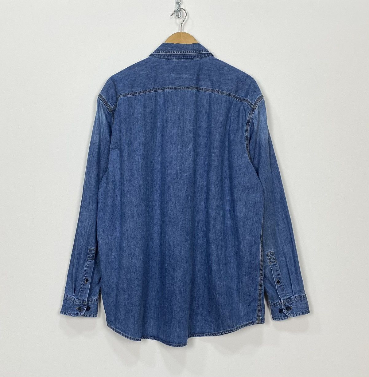 L.L. Bean Vintage L.L. Bean Button Up Denim Shirt Long Sleeve Pockets Size US L / EU 52-54 / 3 - 9 Thumbnail