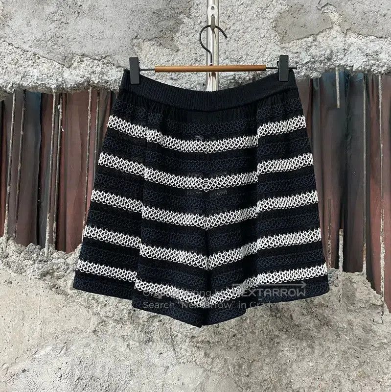 Chanel Chanel Summer Multicolor Women's Shorts . Size 28" / US 6 / IT 42 - 2 Thumbnail