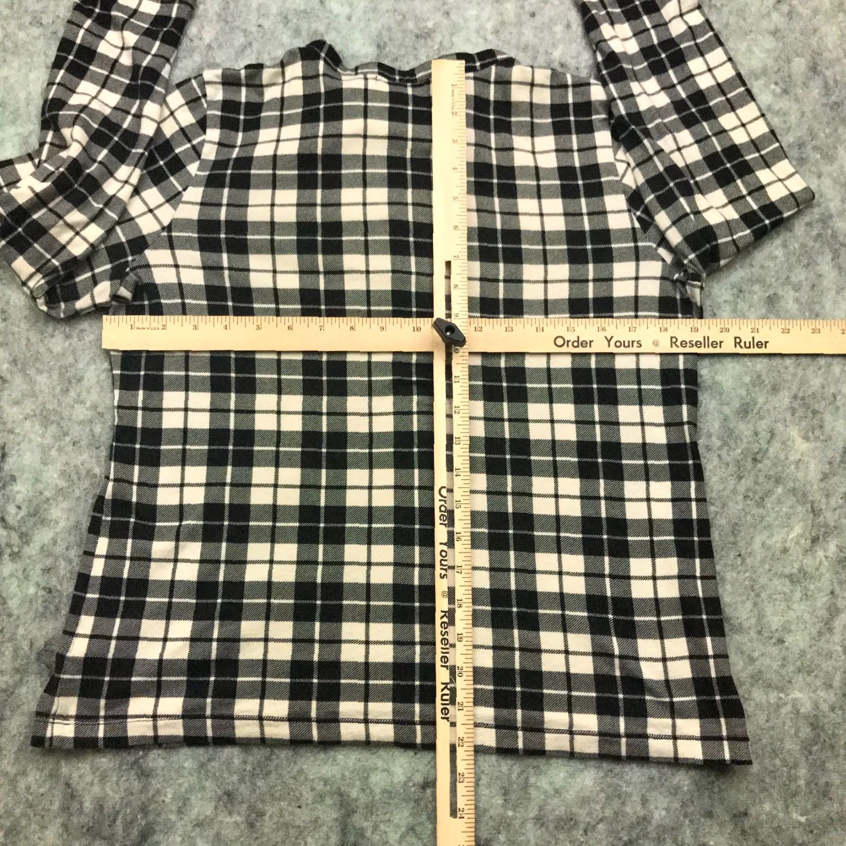 Chaps VINTAGE Chaps Shirt Adult XL Gray Plaid Long Sleeve V-Neck Ruffle Lace Blouse Womens Size XL / US 12-14 / IT 48-50 - 7 Thumbnail