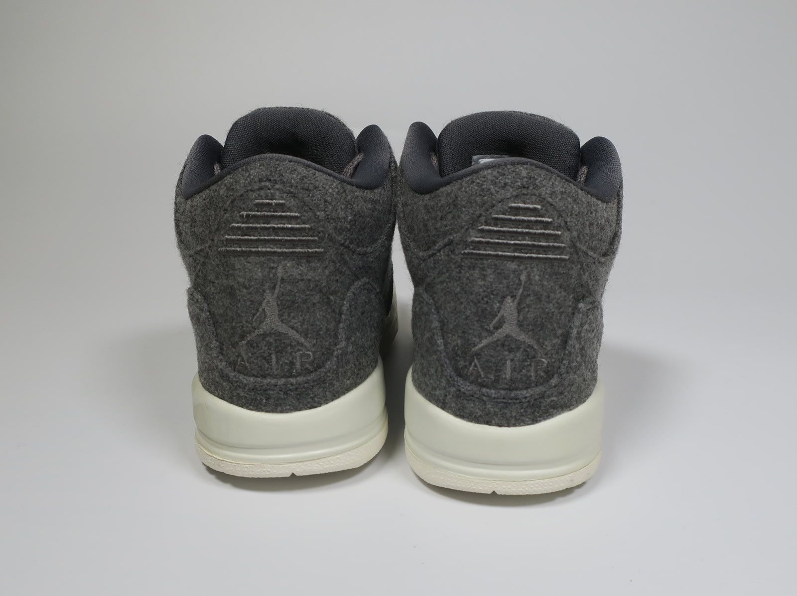 Jordan Brand Nike Air Jordan 3 Wool (GS) Size US 7 / IT 37 - 2 Thumbnail